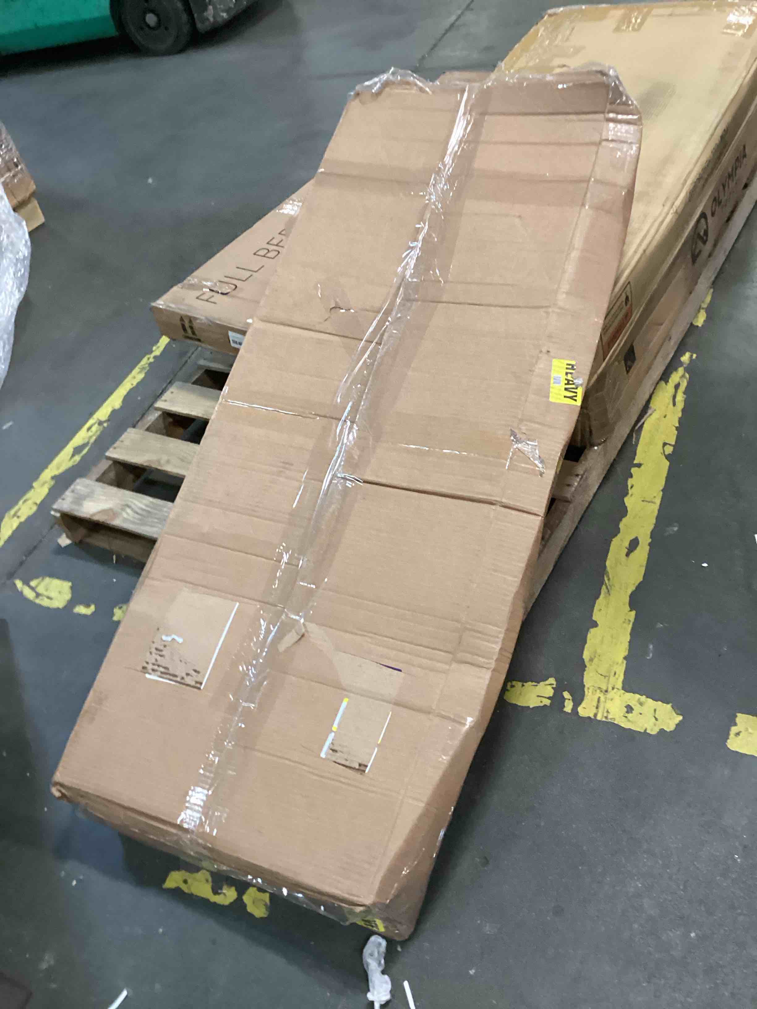 https://s3.amazonaws.com/lotting-images-prod/bidfta/YEL5685015_1707914375076.jpeg