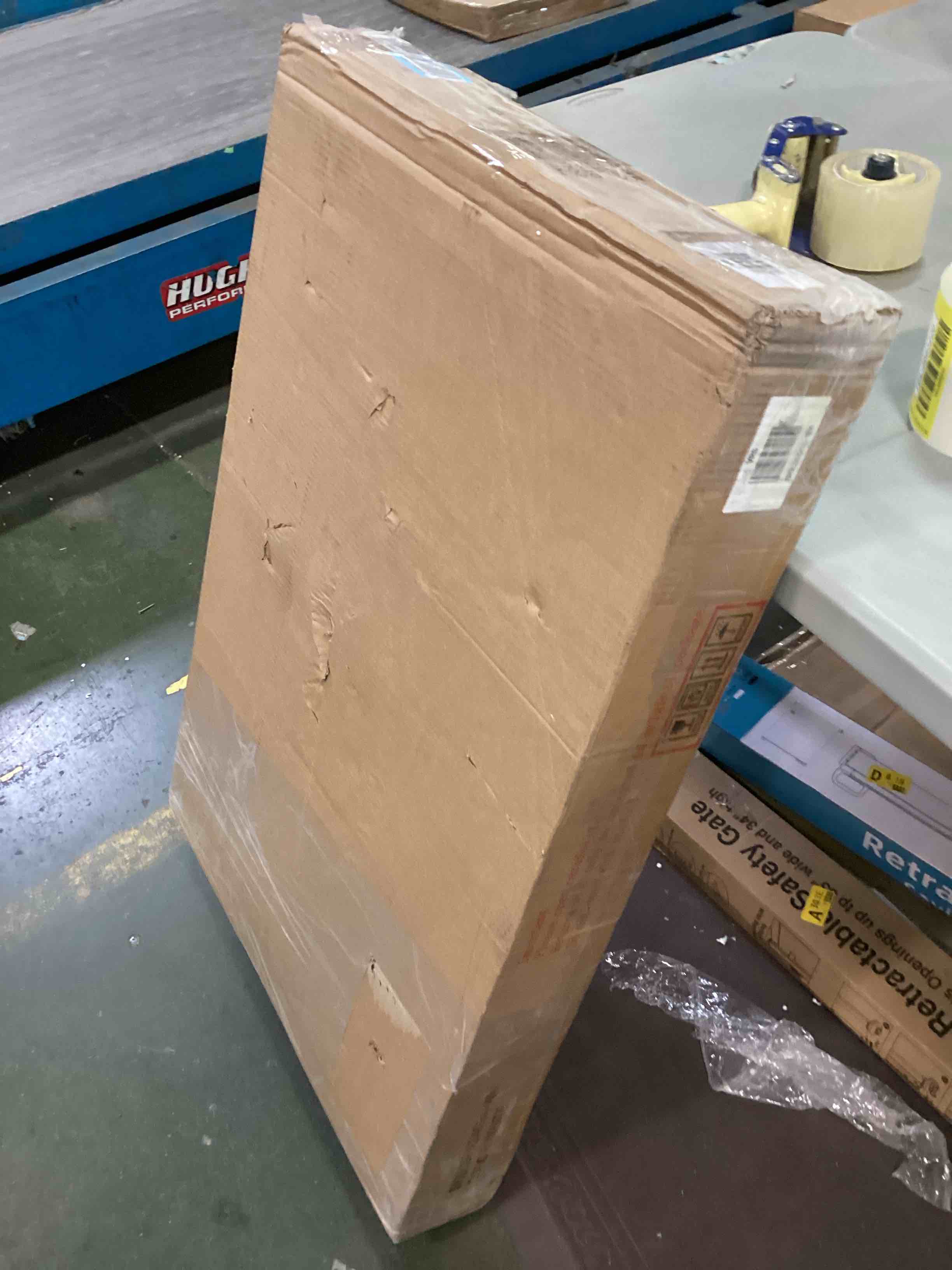 https://s3.amazonaws.com/lotting-images-prod/bidfta/YEL5685220_1707936230707.jpeg