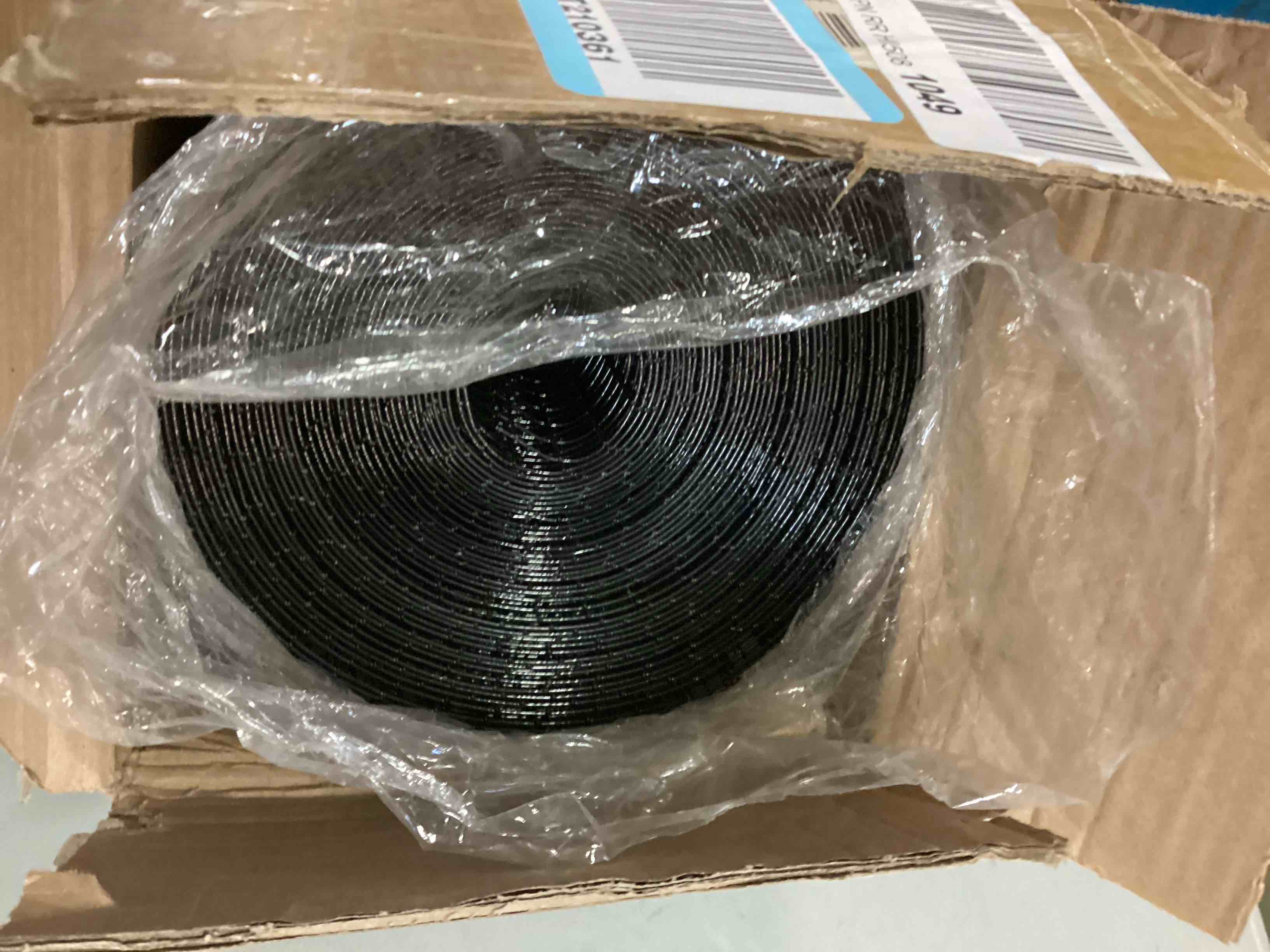 https://s3.amazonaws.com/lotting-images-prod/bidfta/YEL5685288_1707944256506.jpeg