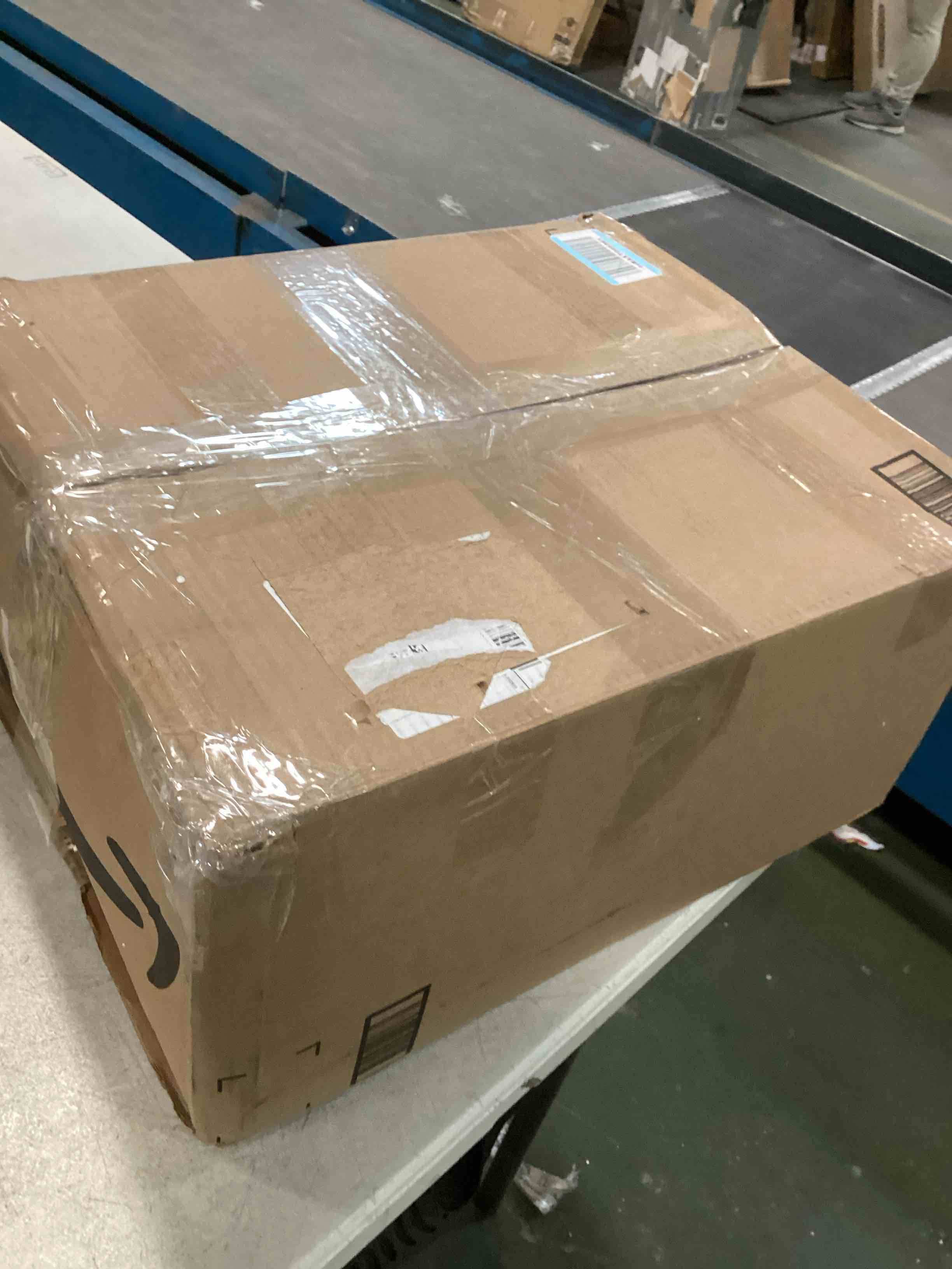 https://s3.amazonaws.com/lotting-images-prod/bidfta/YEL5685437_1708012329766.jpeg