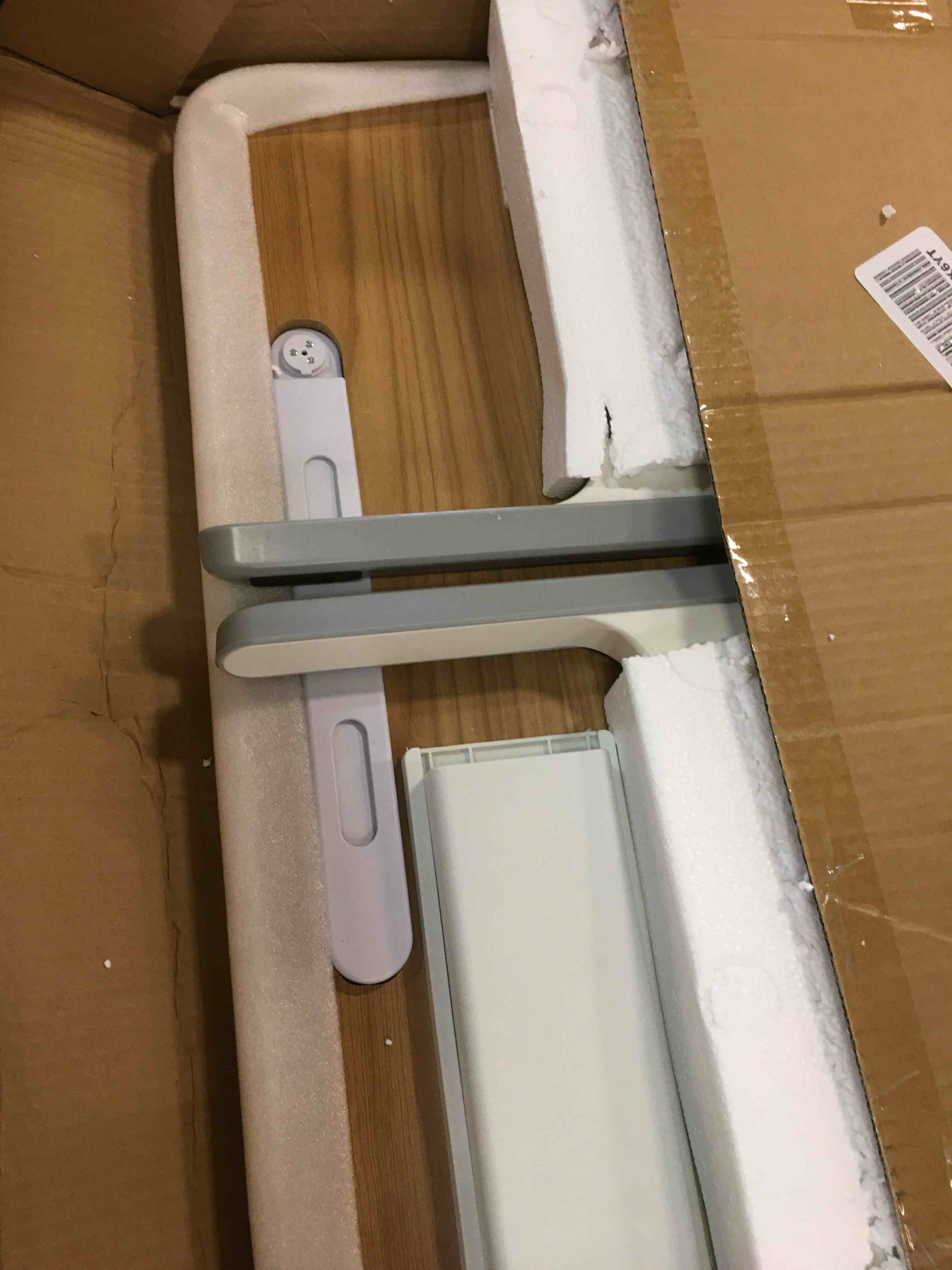https://s3.amazonaws.com/lotting-images-prod/bidfta/YEL5686439_1707149517826.jpeg