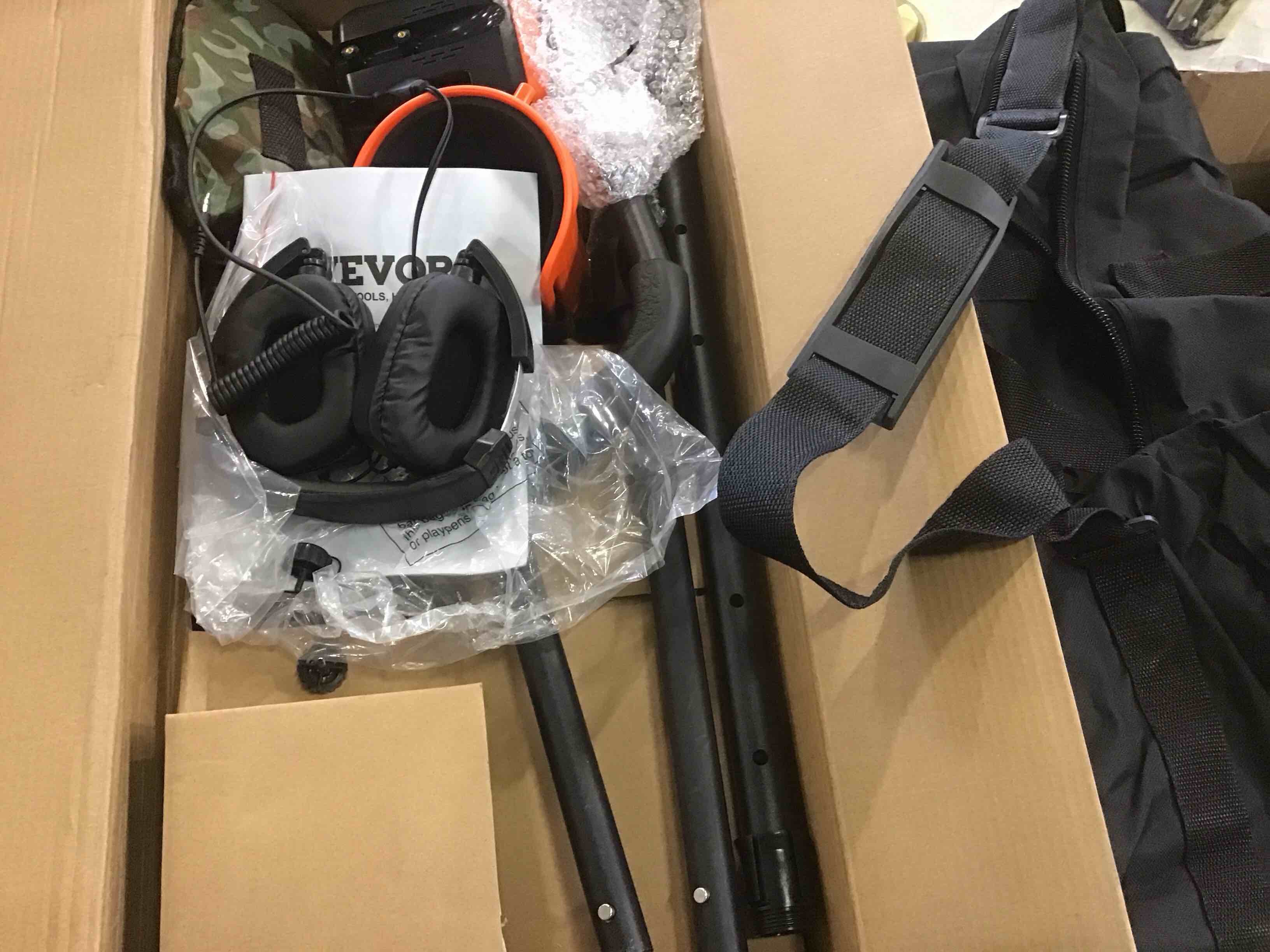 https://s3.amazonaws.com/lotting-images-prod/bidfta/YEL5687527_1706992093705.jpeg