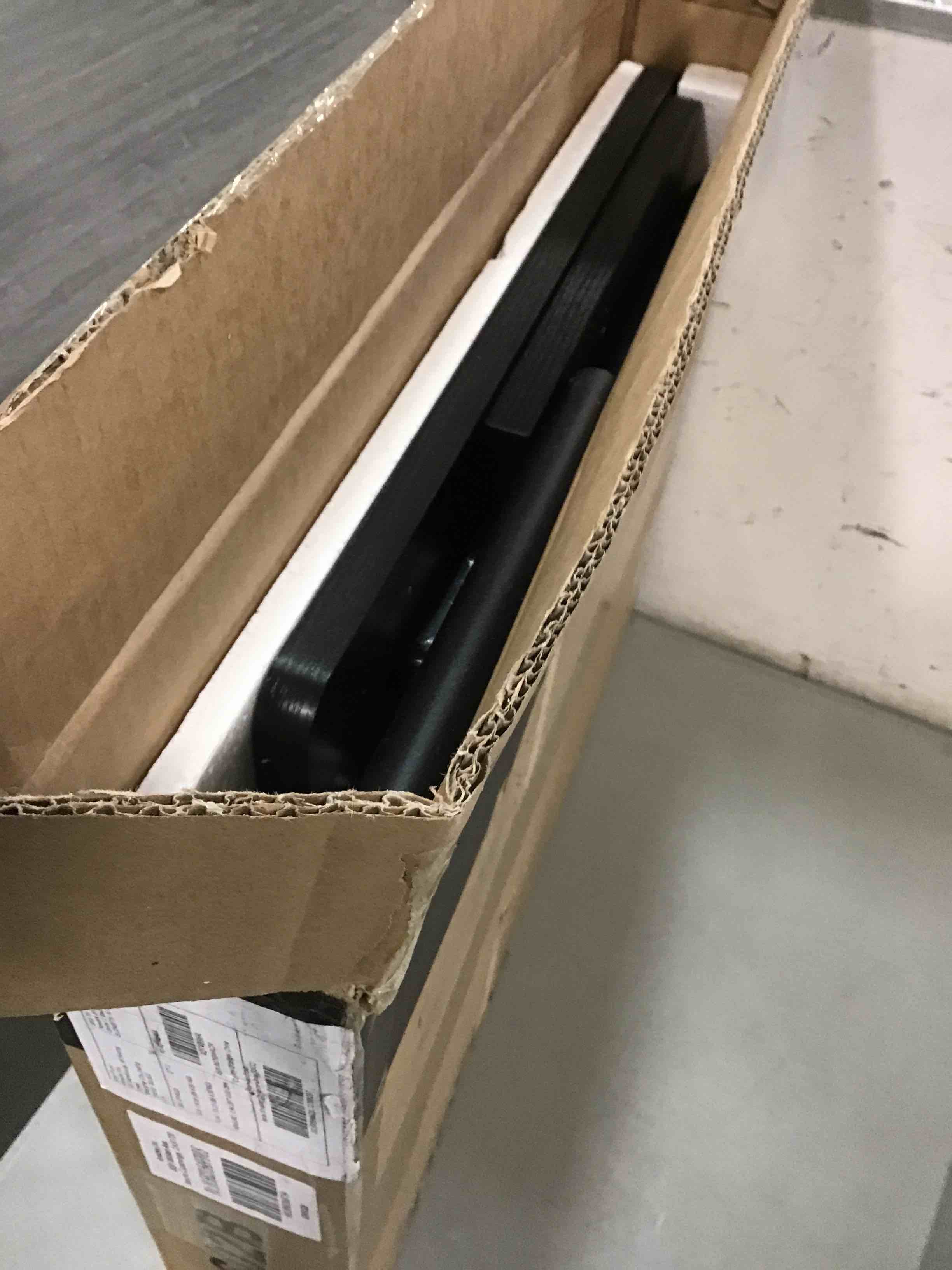 https://s3.amazonaws.com/lotting-images-prod/bidfta/YEL5689224_1706879460178.jpeg
