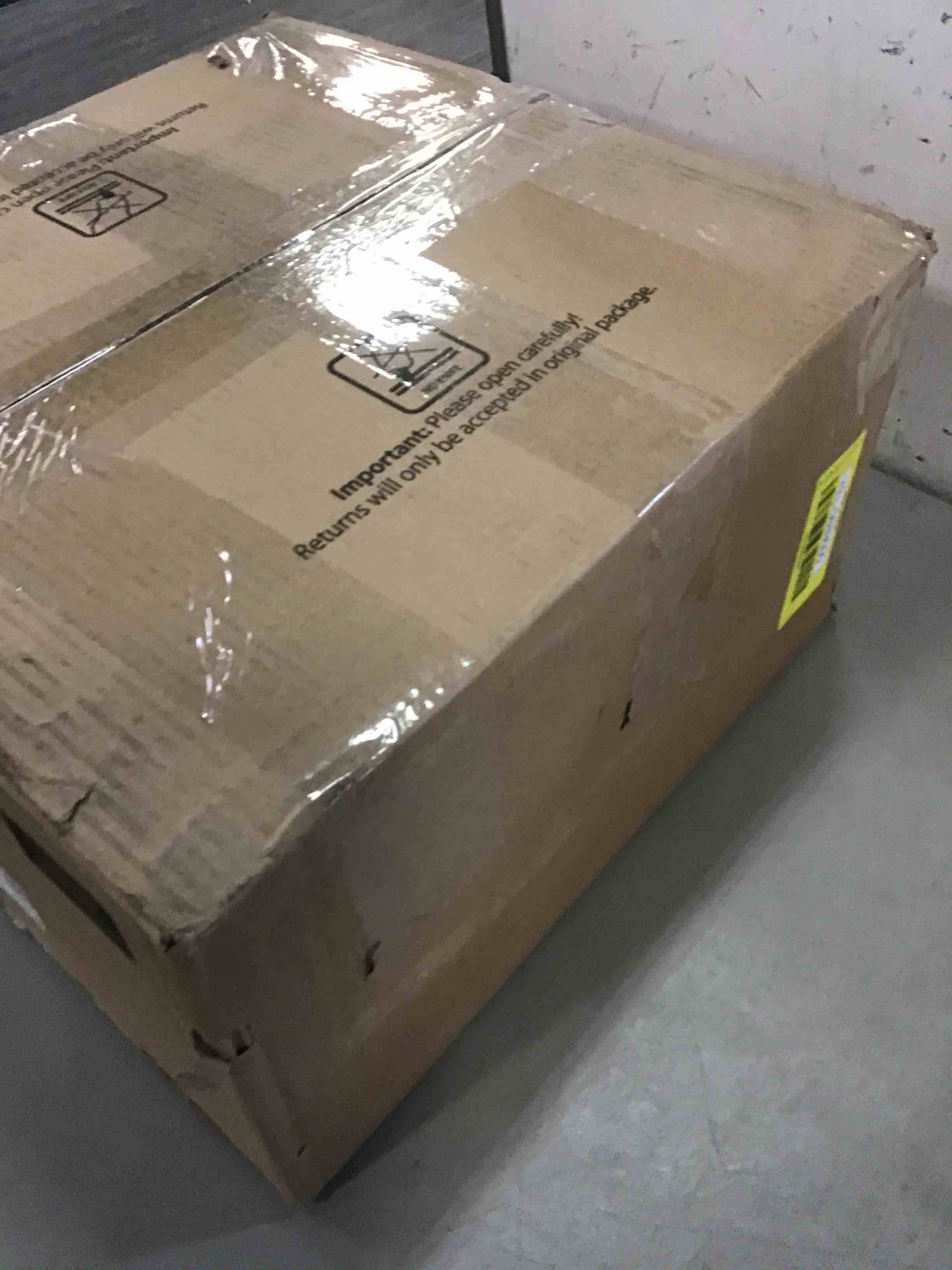 https://s3.amazonaws.com/lotting-images-prod/bidfta/YEL5689500_1706971763276.jpeg