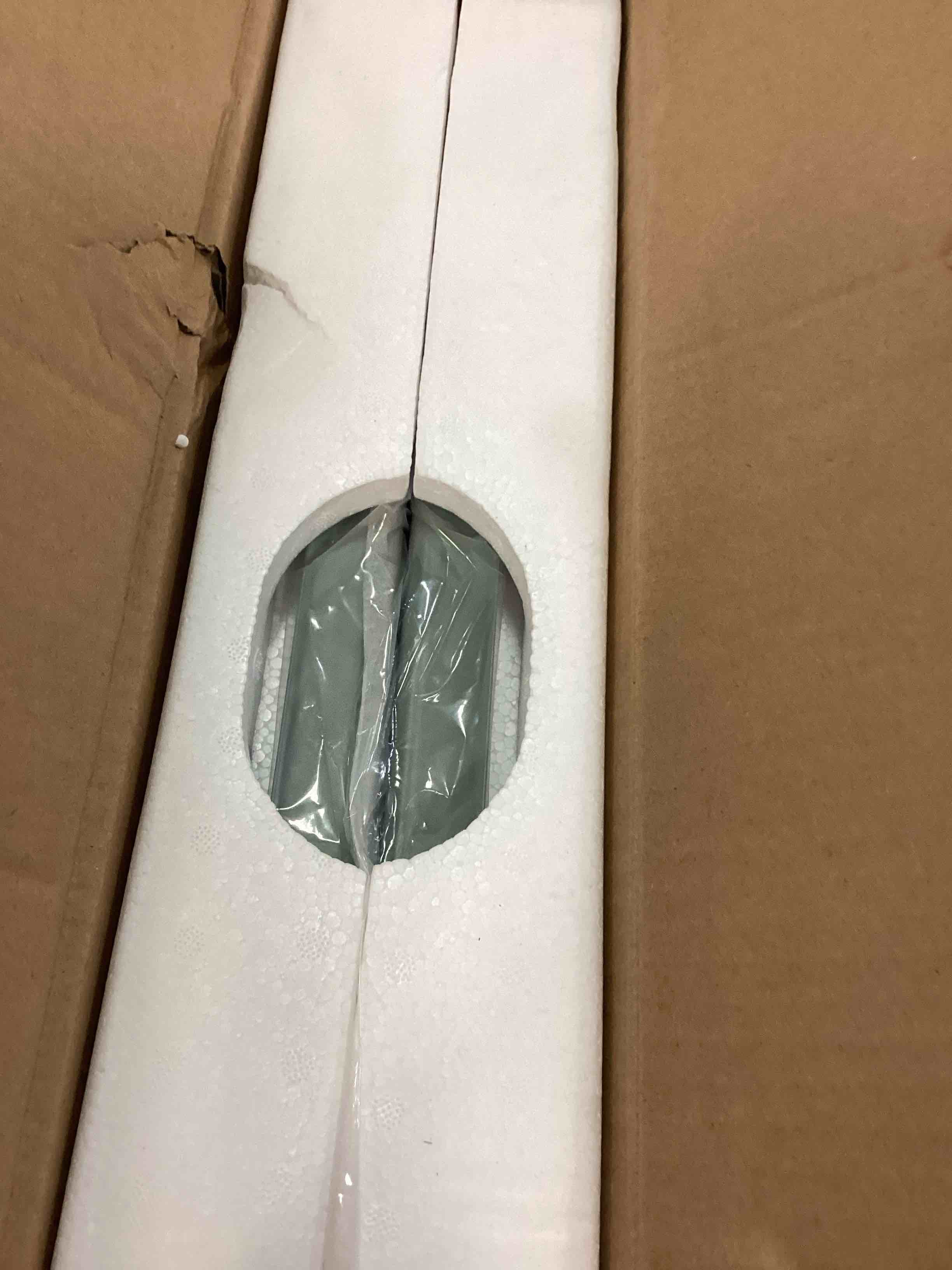 https://s3.amazonaws.com/lotting-images-prod/bidfta/YEL5690001_1706716075443.jpeg