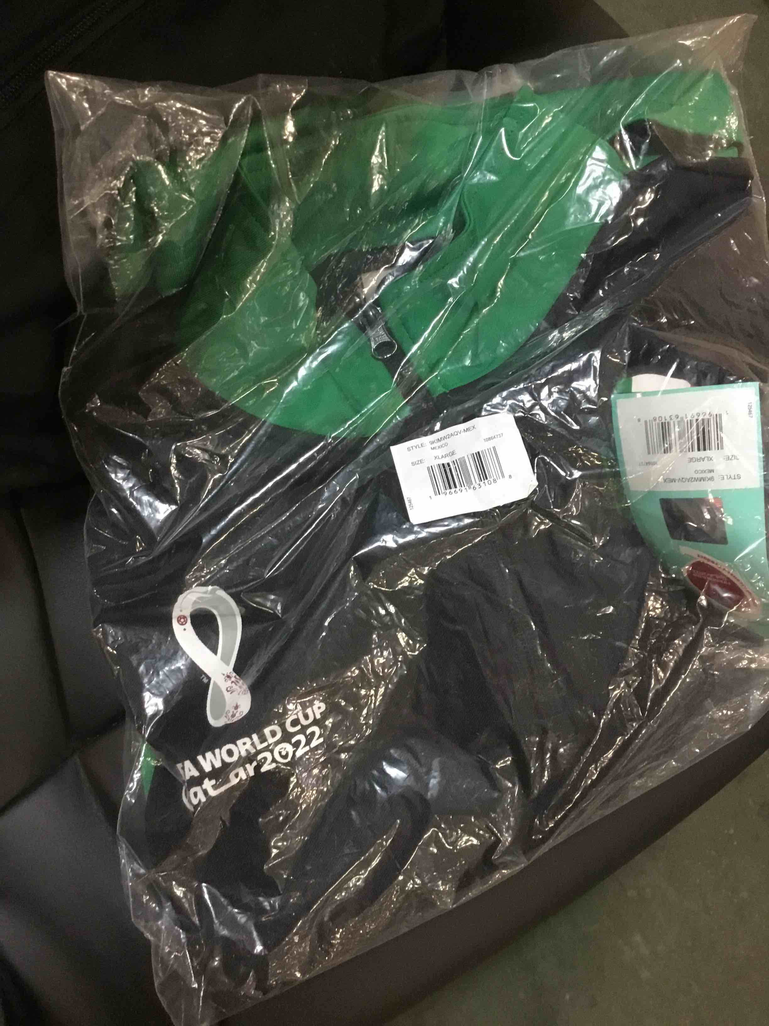 https://s3.amazonaws.com/lotting-images-prod/bidfta/YEL5690242_1706803534048.jpeg