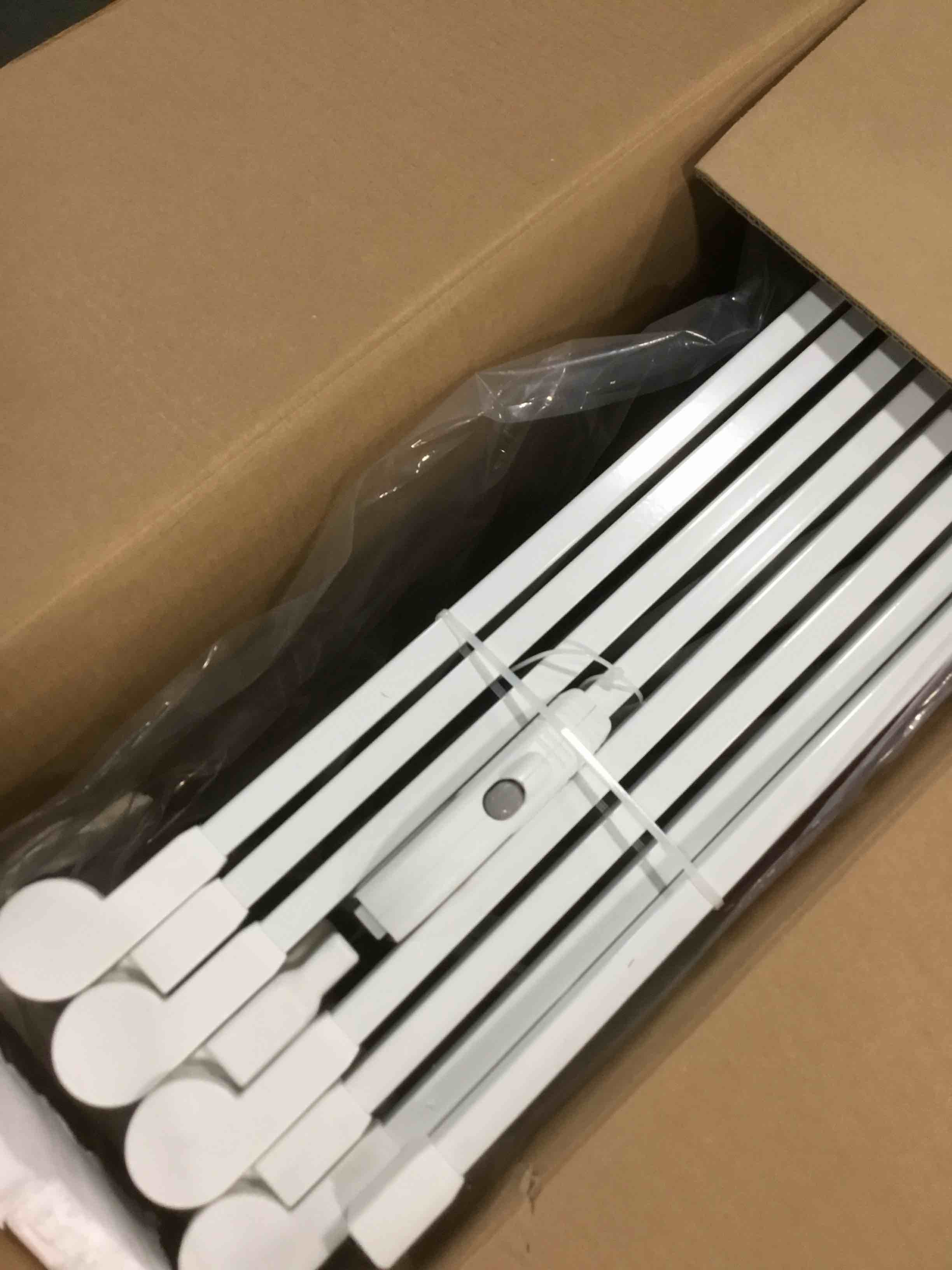 https://s3.amazonaws.com/lotting-images-prod/bidfta/YEL5690611_1706890709172.jpeg