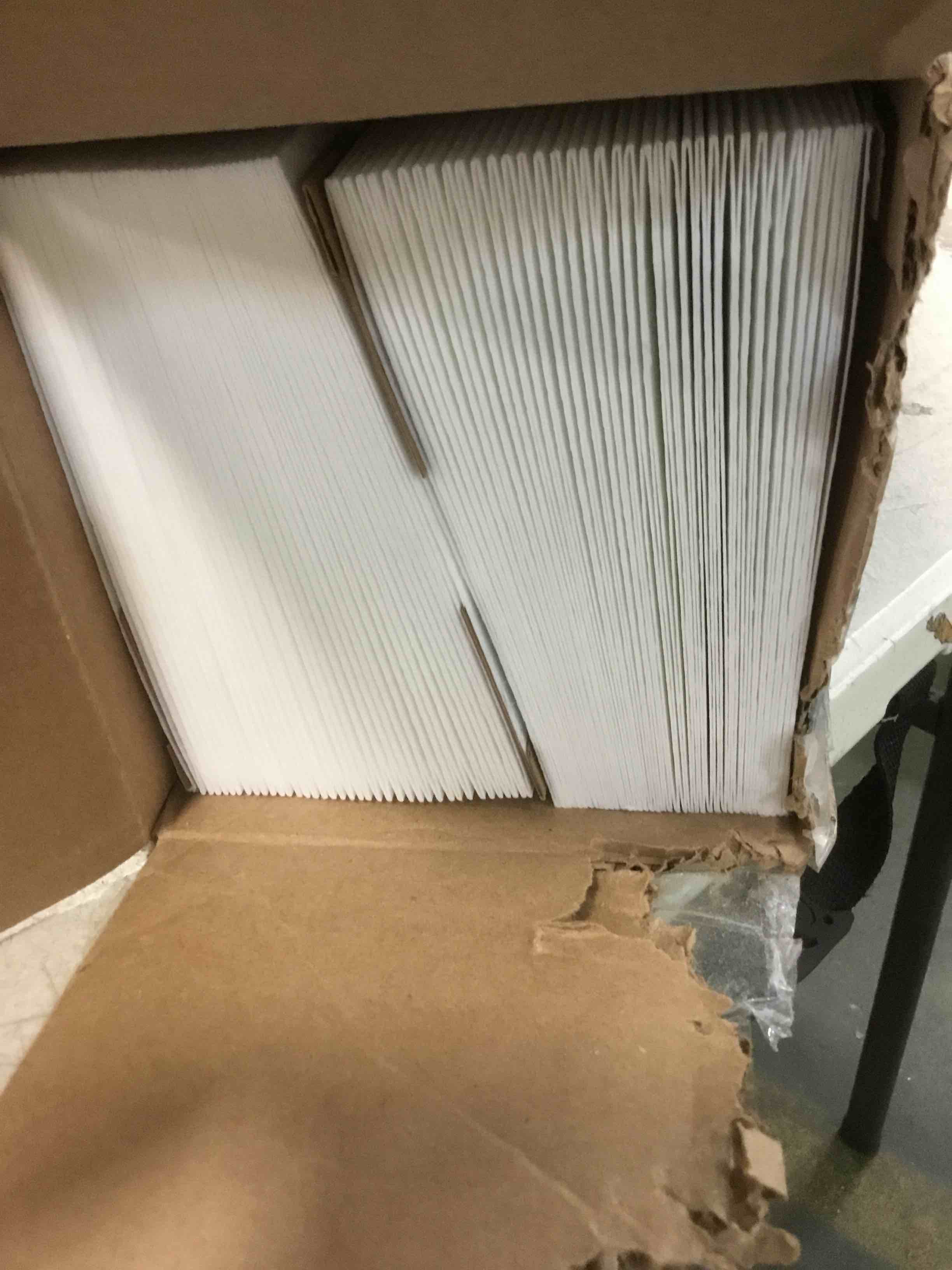 https://s3.amazonaws.com/lotting-images-prod/bidfta/YEL5690790_1706971786313.jpeg