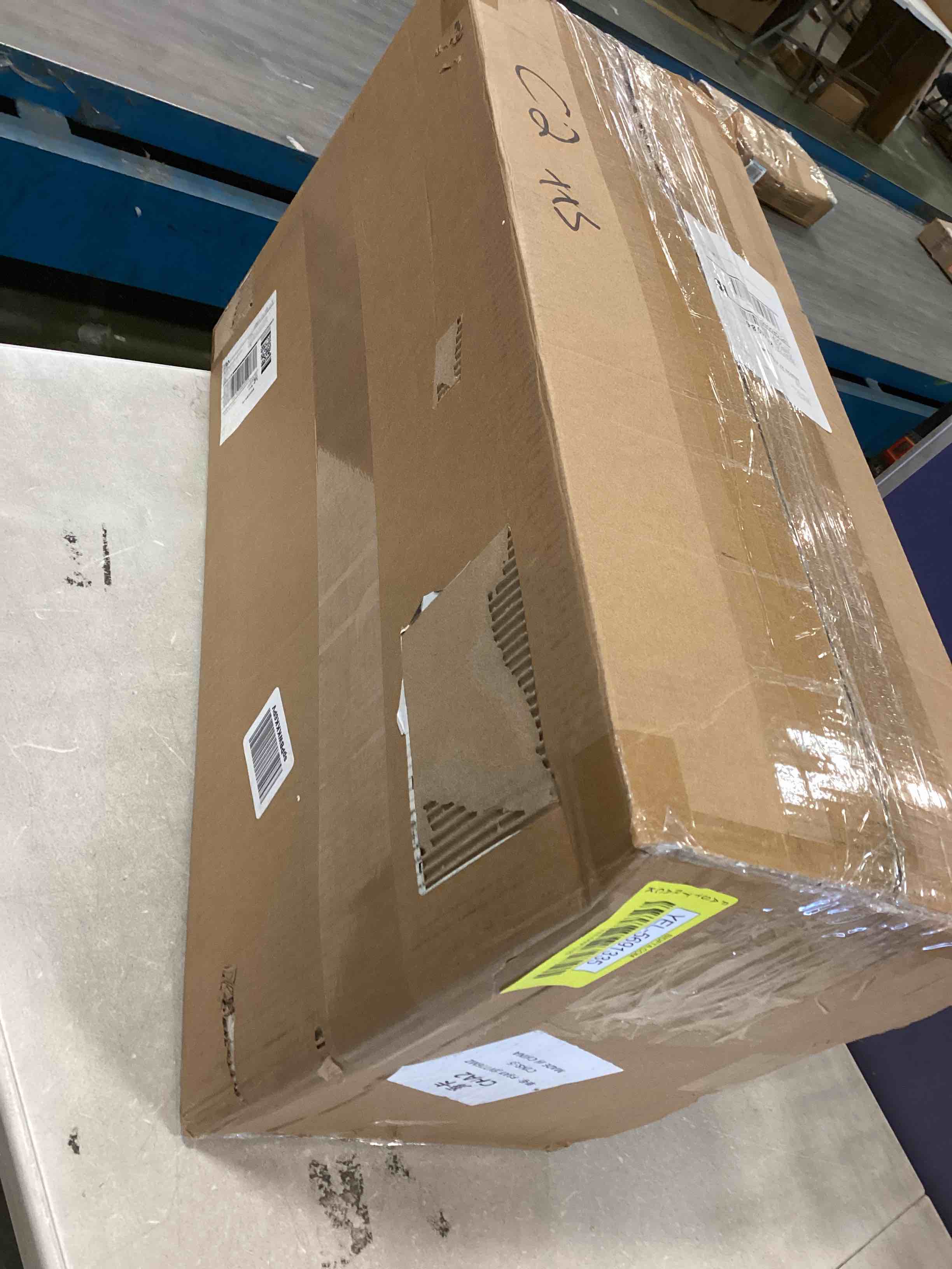 https://s3.amazonaws.com/lotting-images-prod/bidfta/YEL5691335_1707150079081.jpeg