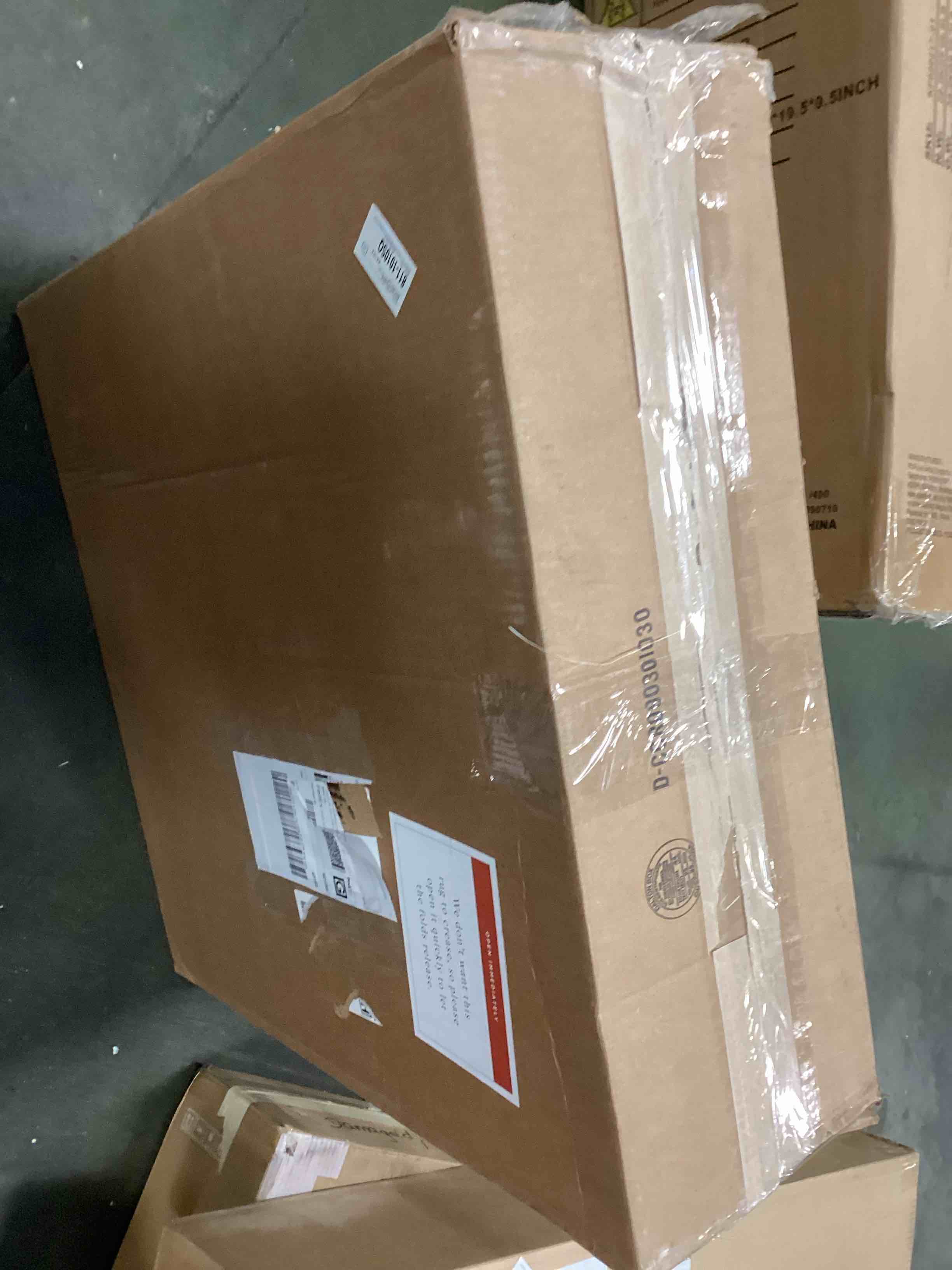 https://s3.amazonaws.com/lotting-images-prod/bidfta/YEL5692920_1709731730659.jpeg