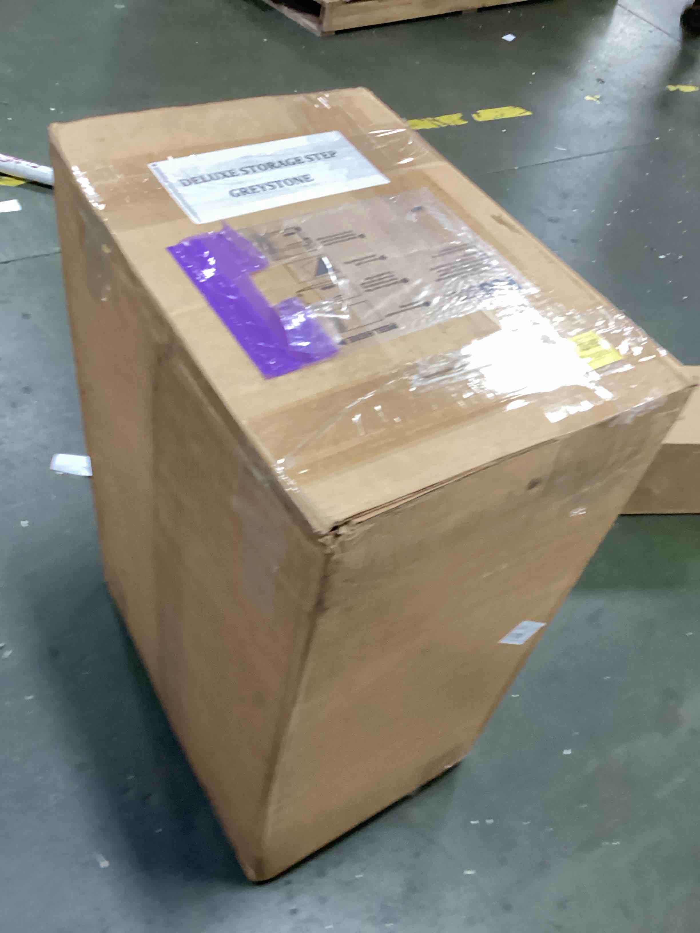 https://s3.amazonaws.com/lotting-images-prod/bidfta/YEL5692940_1709733658484.jpeg