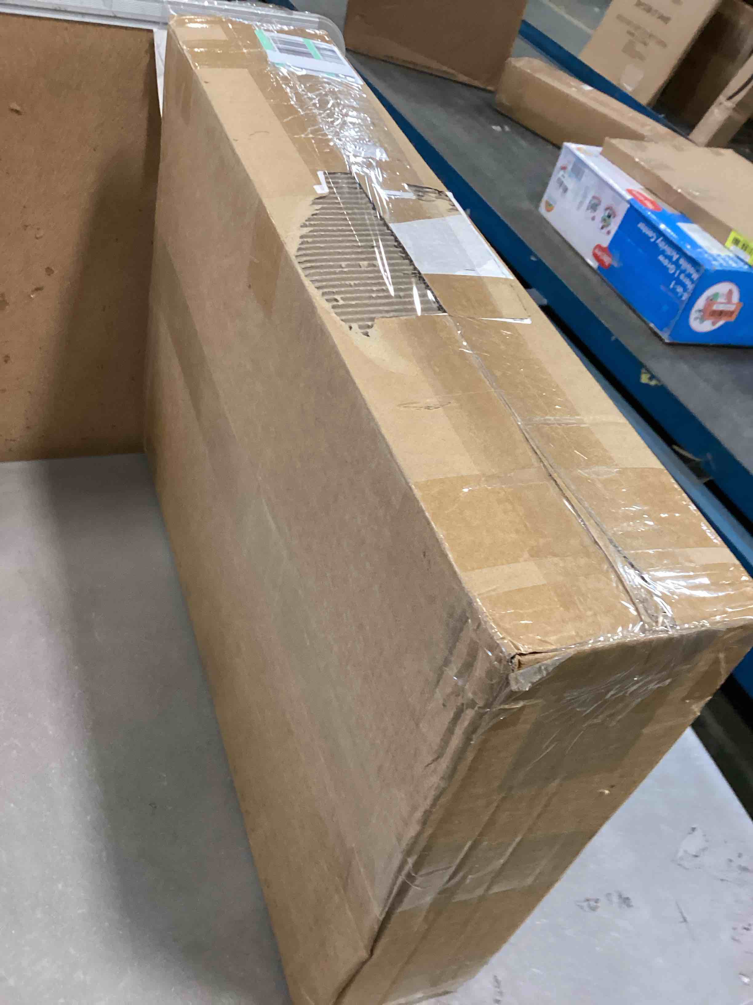 https://s3.amazonaws.com/lotting-images-prod/bidfta/YEL5693577_1706985758408.jpeg