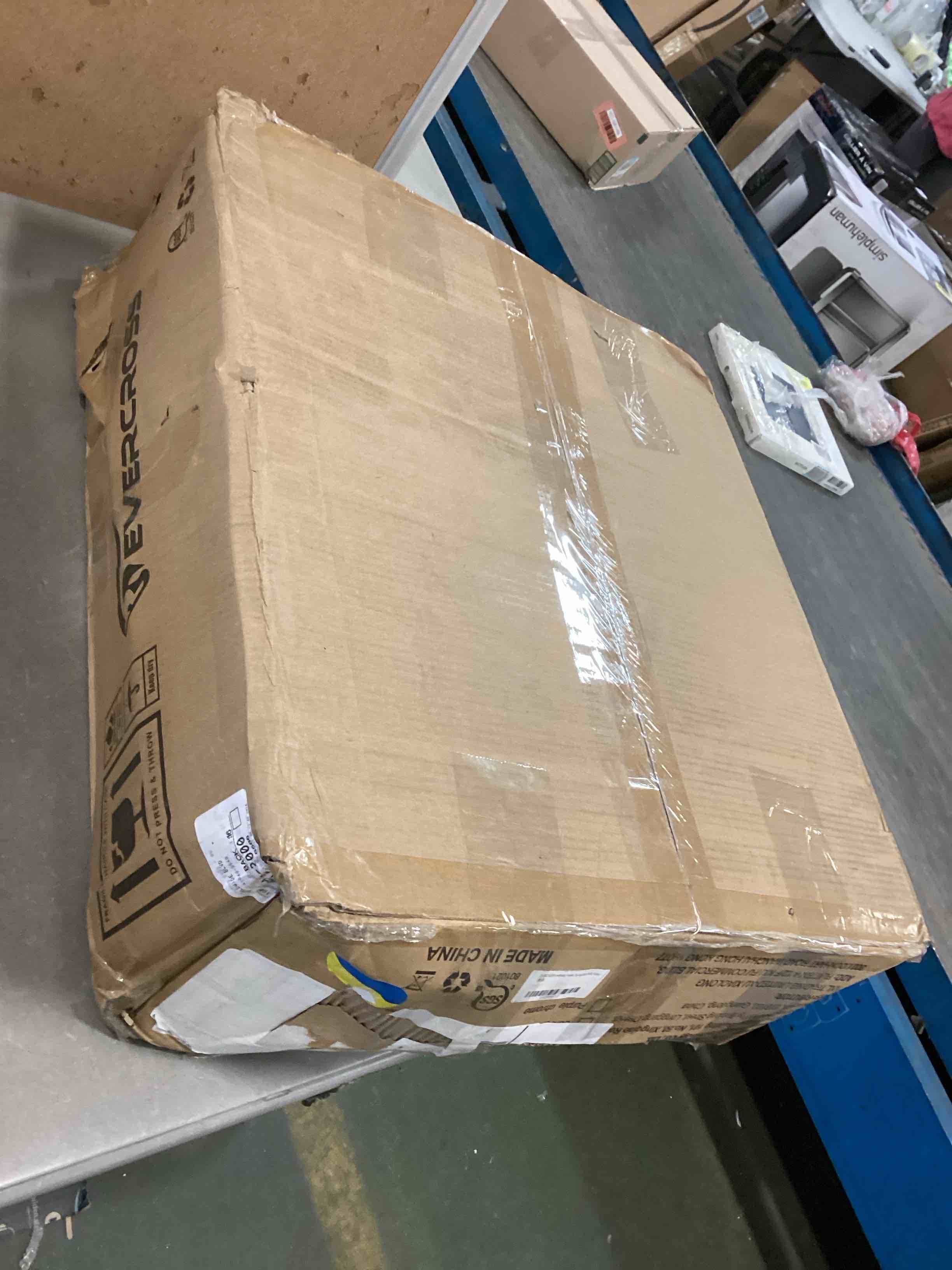 https://s3.amazonaws.com/lotting-images-prod/bidfta/YEL5693580_1706986031101.jpeg