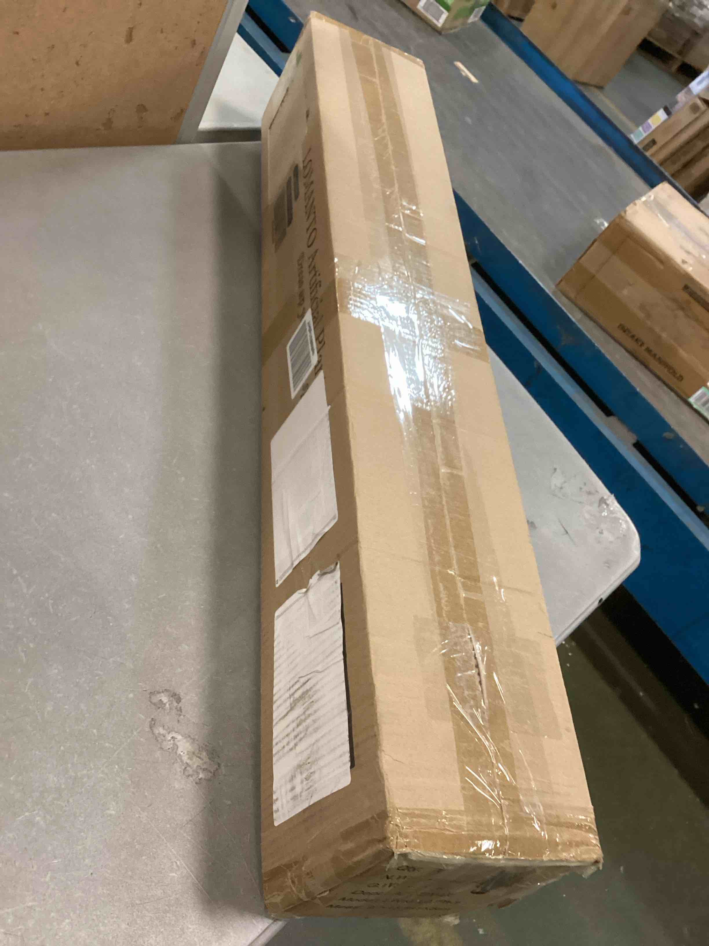 https://s3.amazonaws.com/lotting-images-prod/bidfta/YEL5693816_1707160975056.jpeg