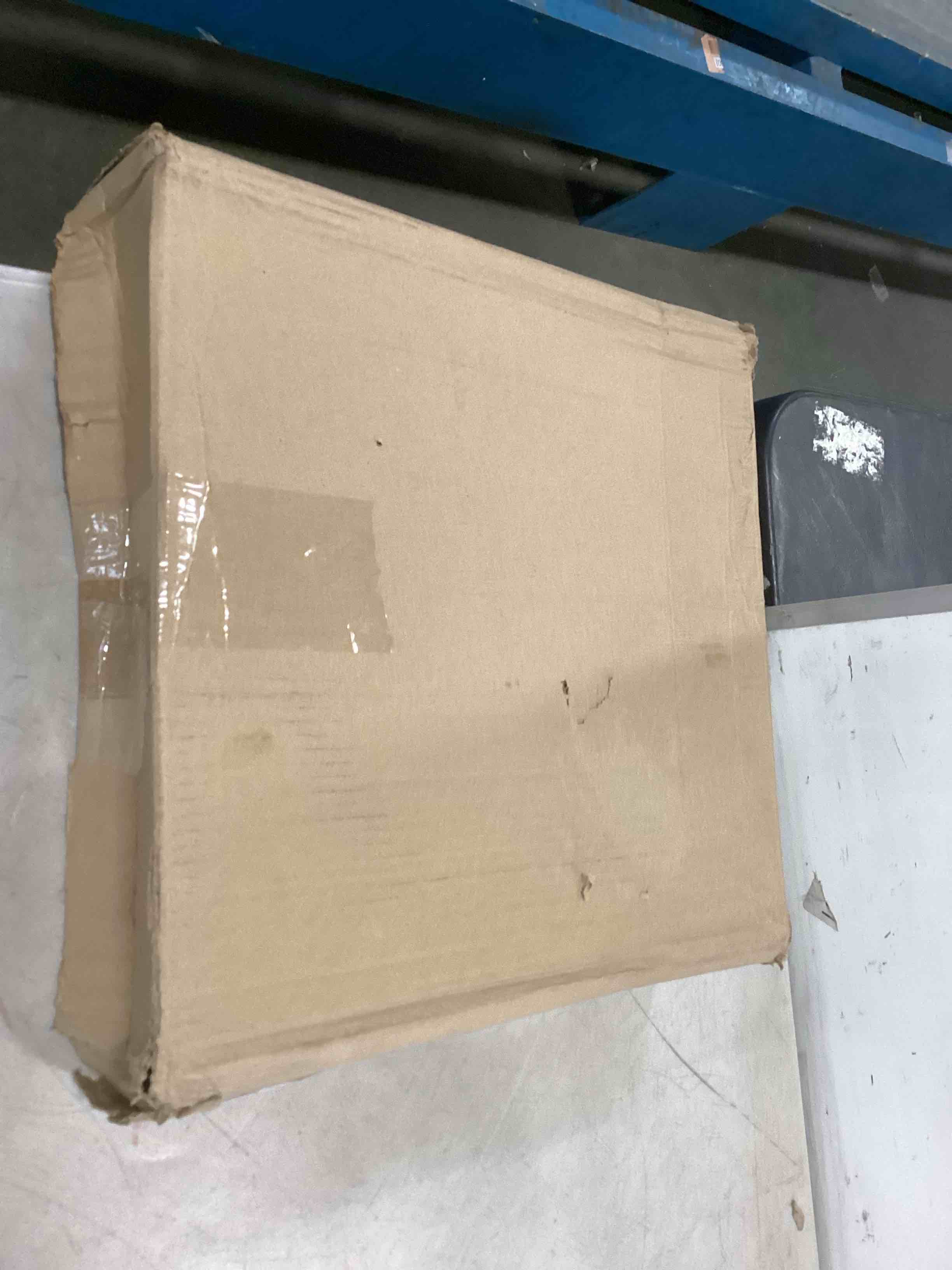 https://s3.amazonaws.com/lotting-images-prod/bidfta/YEL5694348_1707403156979.jpeg