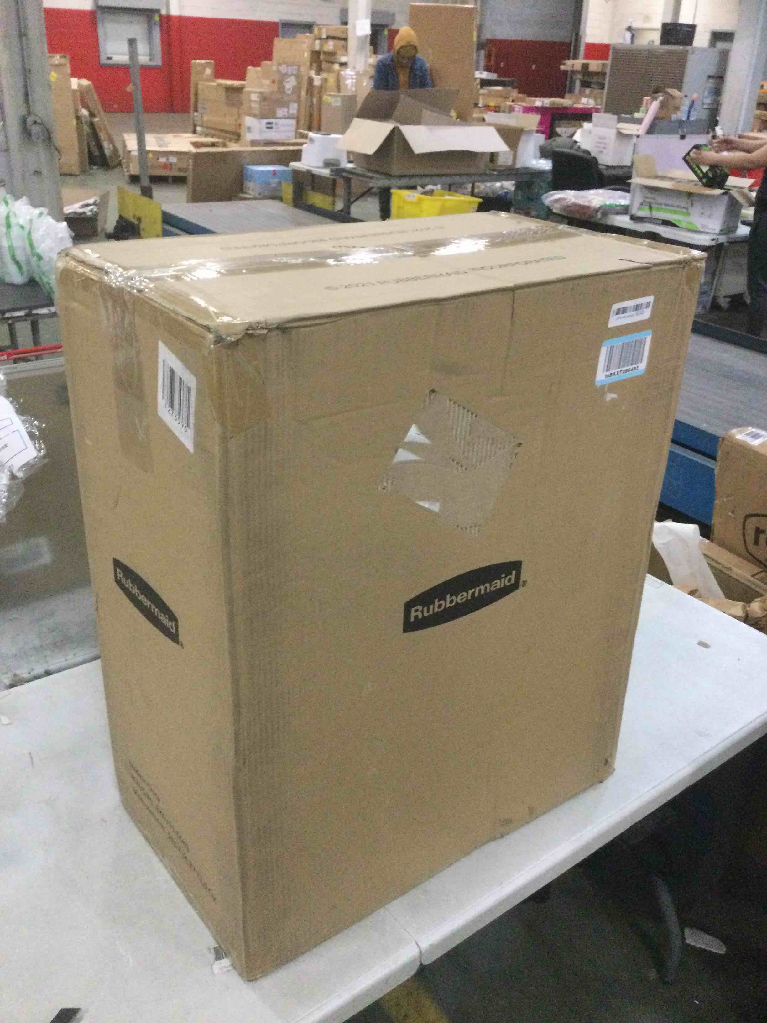 https://s3.amazonaws.com/lotting-images-prod/bidfta/YEL5694626_1706709089163.jpeg