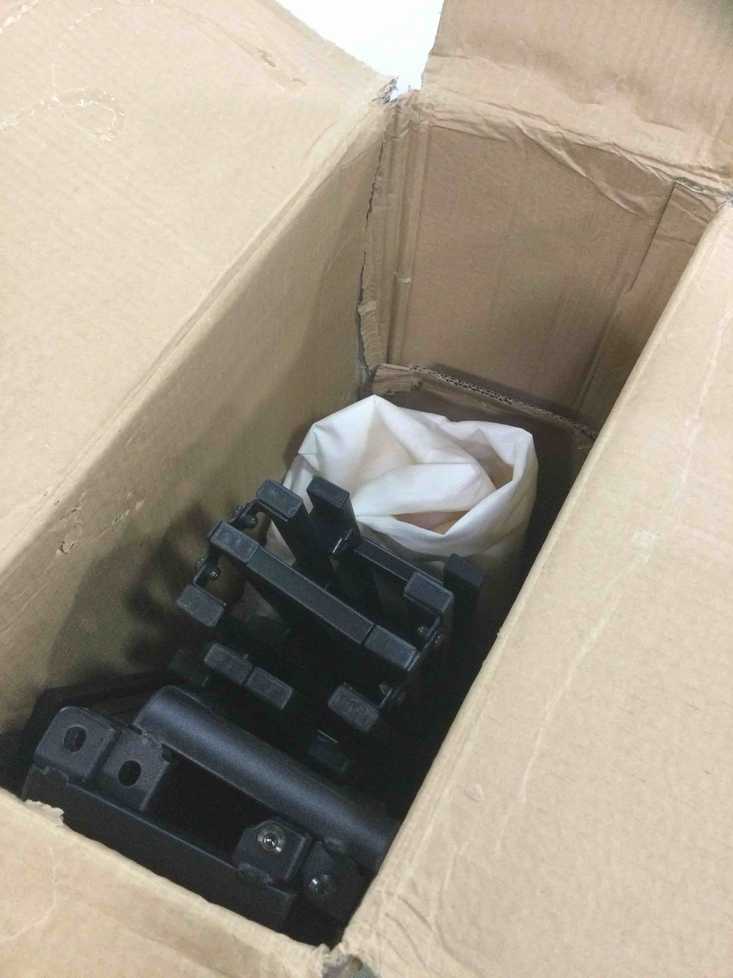 https://s3.amazonaws.com/lotting-images-prod/bidfta/YEL5694674_1706716093880.jpeg