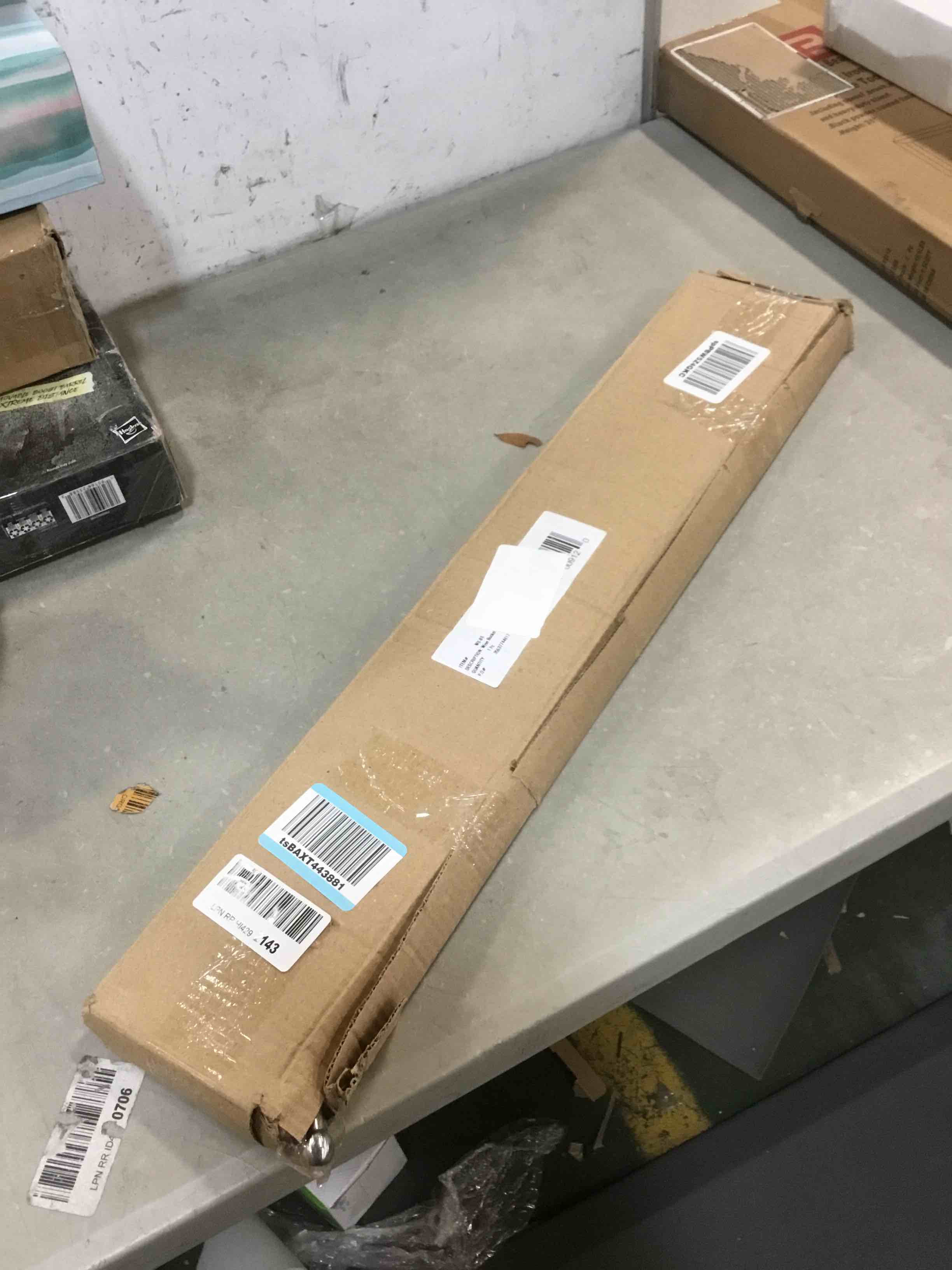https://s3.amazonaws.com/lotting-images-prod/bidfta/YEL5695656_1707154344098.jpeg