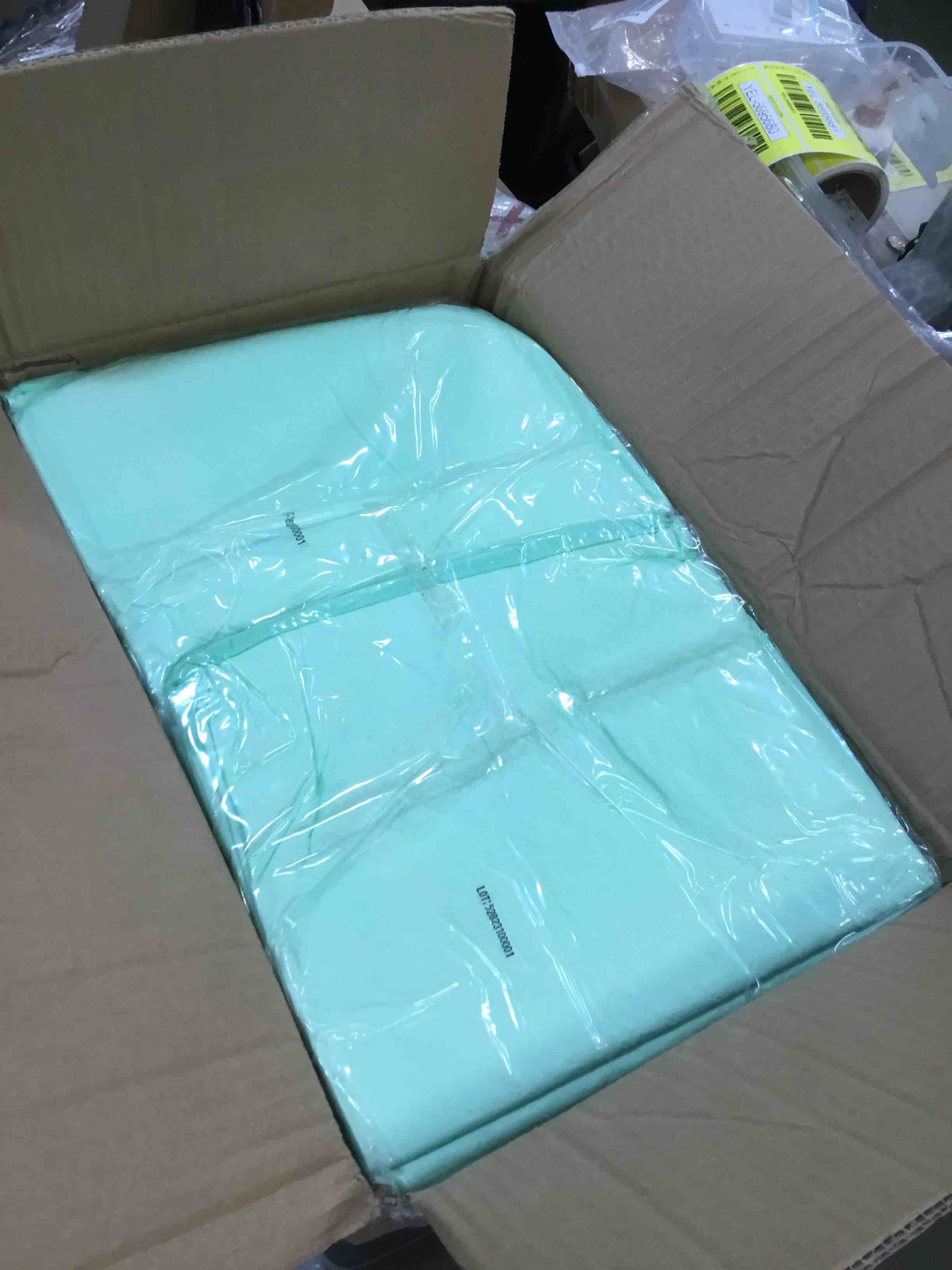 https://s3.amazonaws.com/lotting-images-prod/bidfta/YEL5695669_1707158341611.jpeg