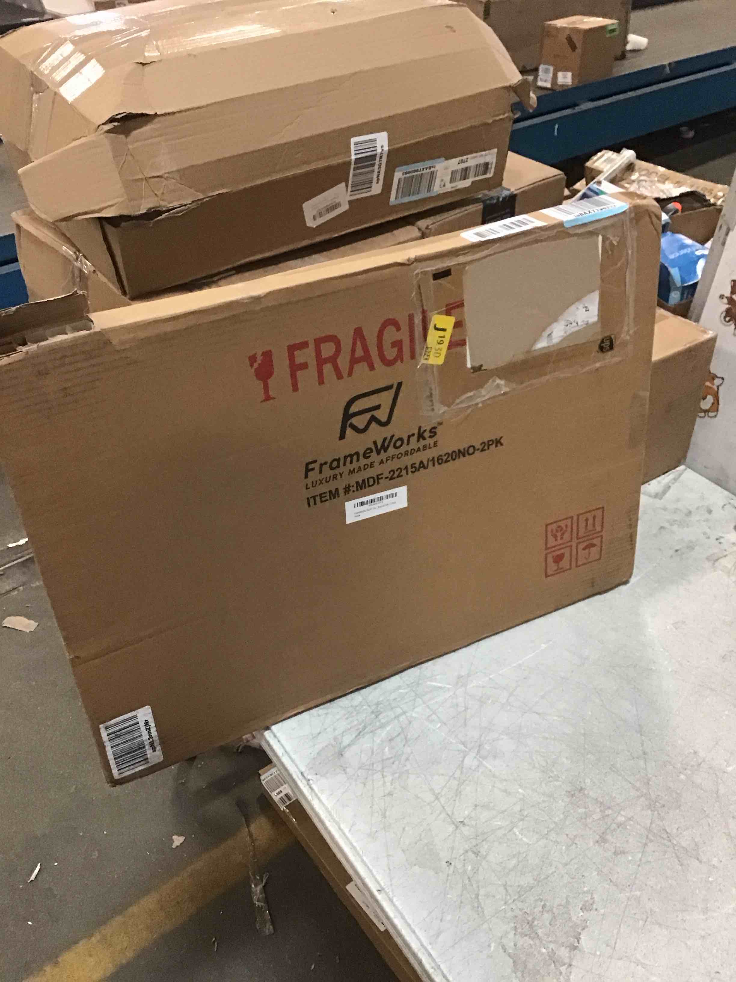 https://s3.amazonaws.com/lotting-images-prod/bidfta/YEL5695866_1707237744138.jpeg