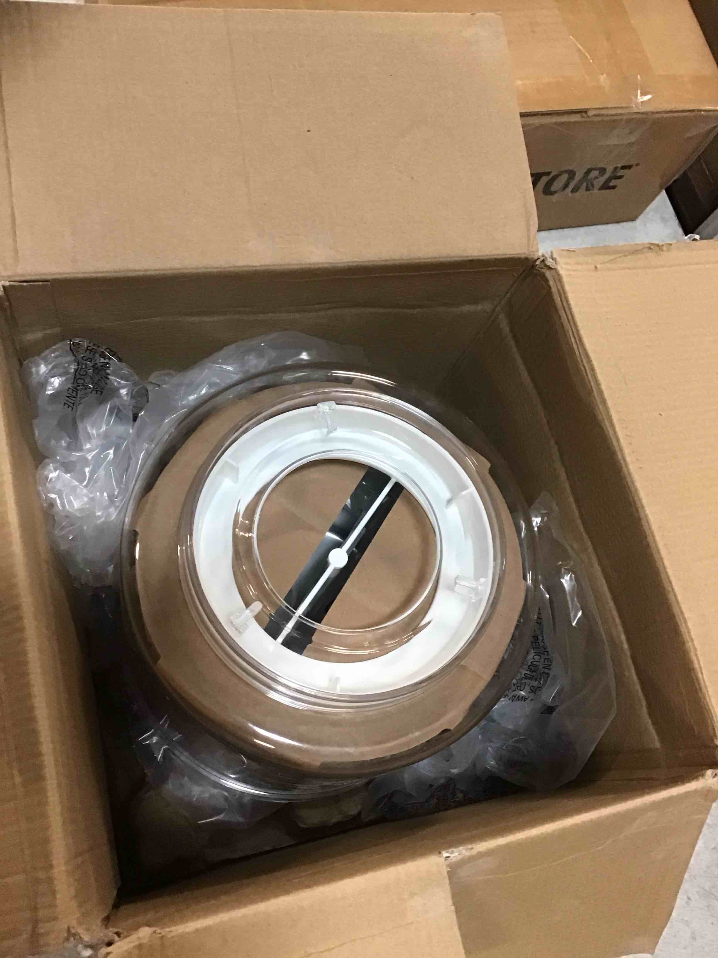 https://s3.amazonaws.com/lotting-images-prod/bidfta/YEL5695891_1707240980005.jpeg