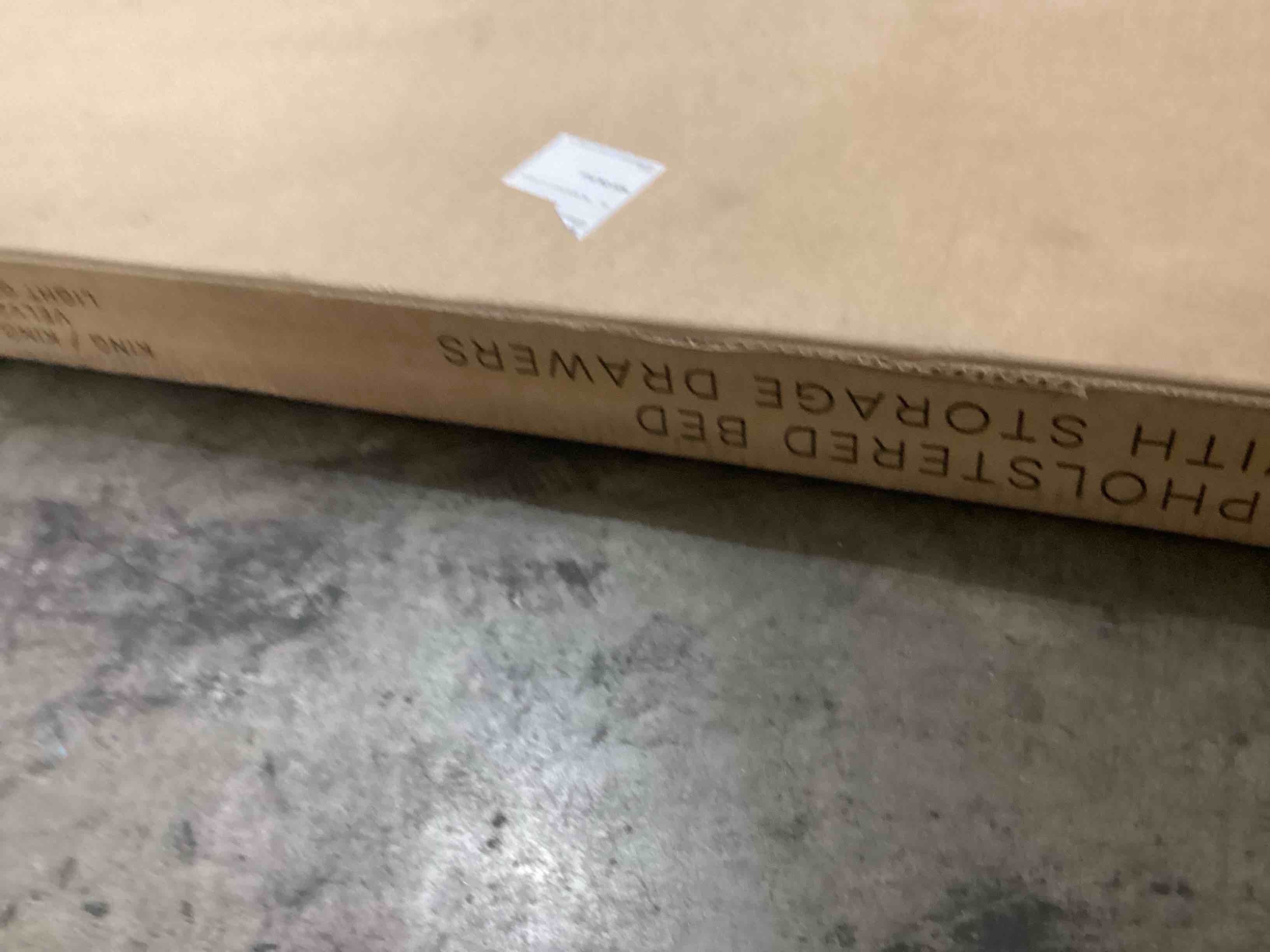 https://s3.amazonaws.com/lotting-images-prod/bidfta/YEL5696122_1712759506144.jpeg