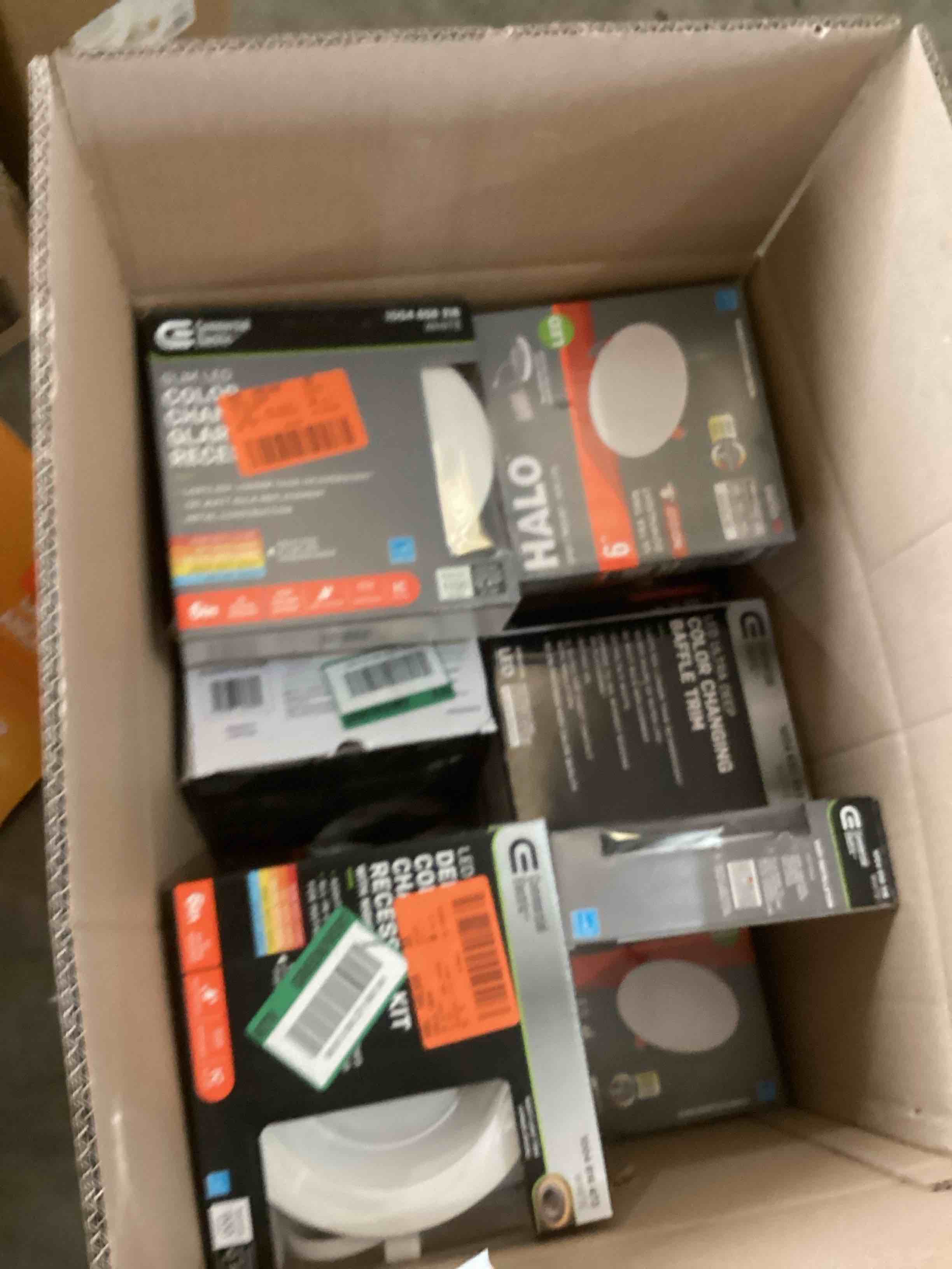 Assortment of recessed lights