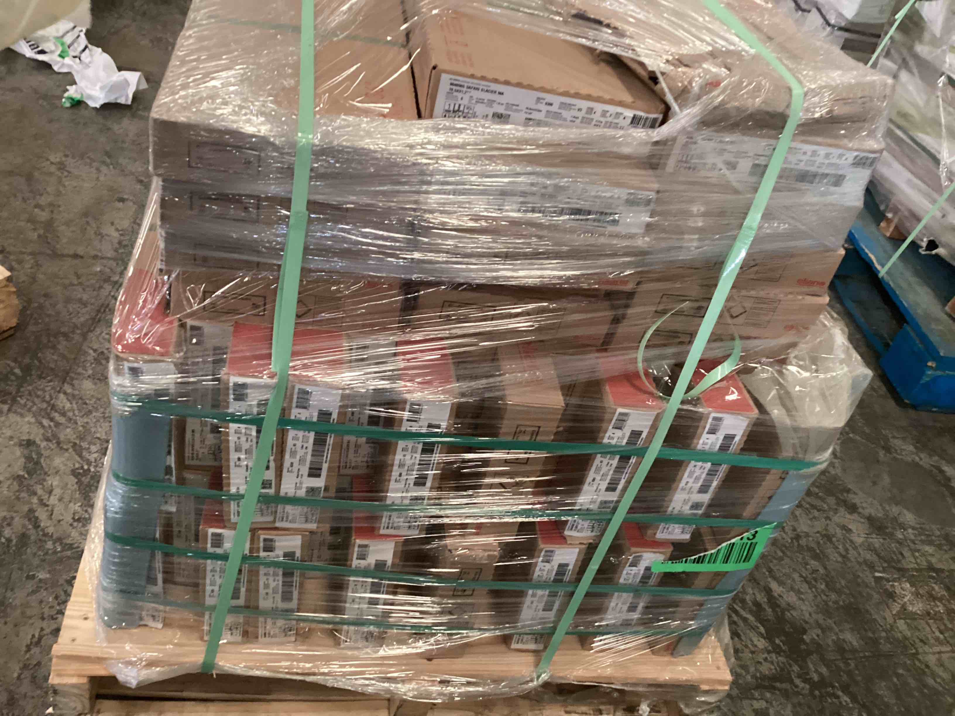 https://s3.amazonaws.com/lotting-images-prod/bidfta/YEL5697141_1714065102316.jpeg