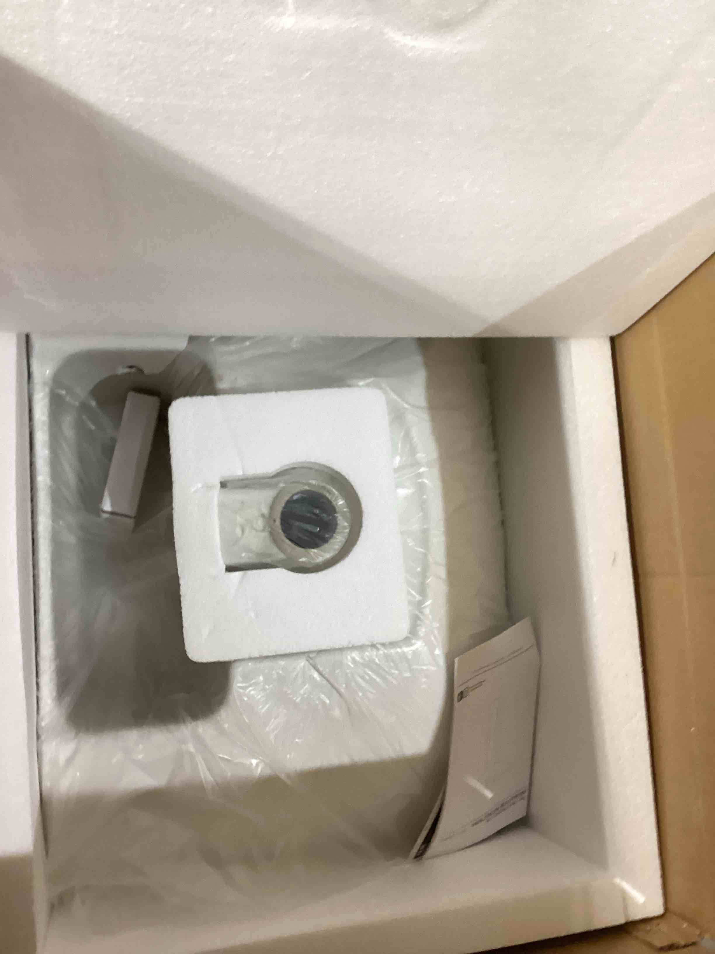 https://s3.amazonaws.com/lotting-images-prod/bidfta/YEL5697511_1712148744778.jpeg