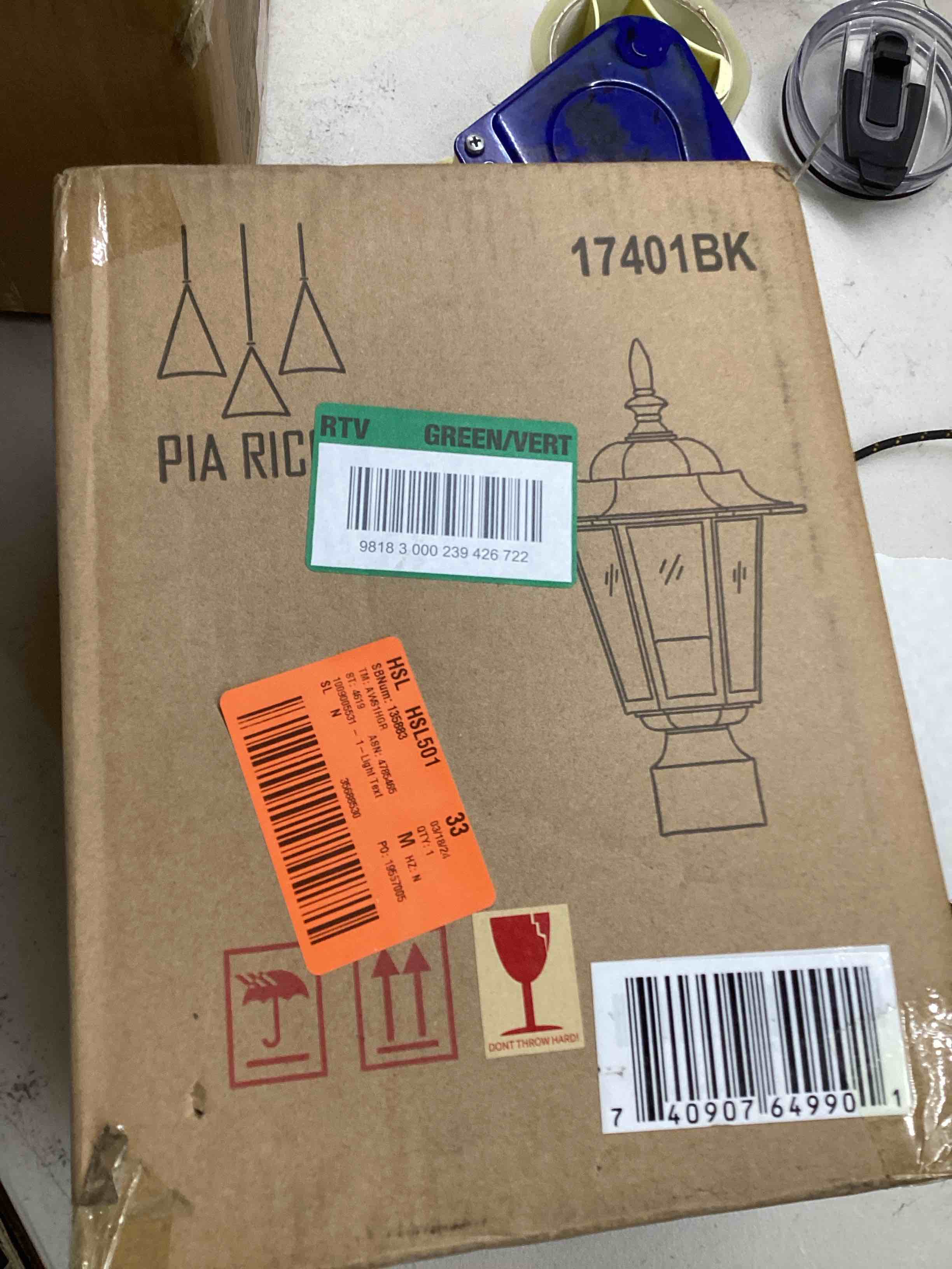 https://s3.amazonaws.com/lotting-images-prod/bidfta/YEL5698036_1712588601358.jpeg