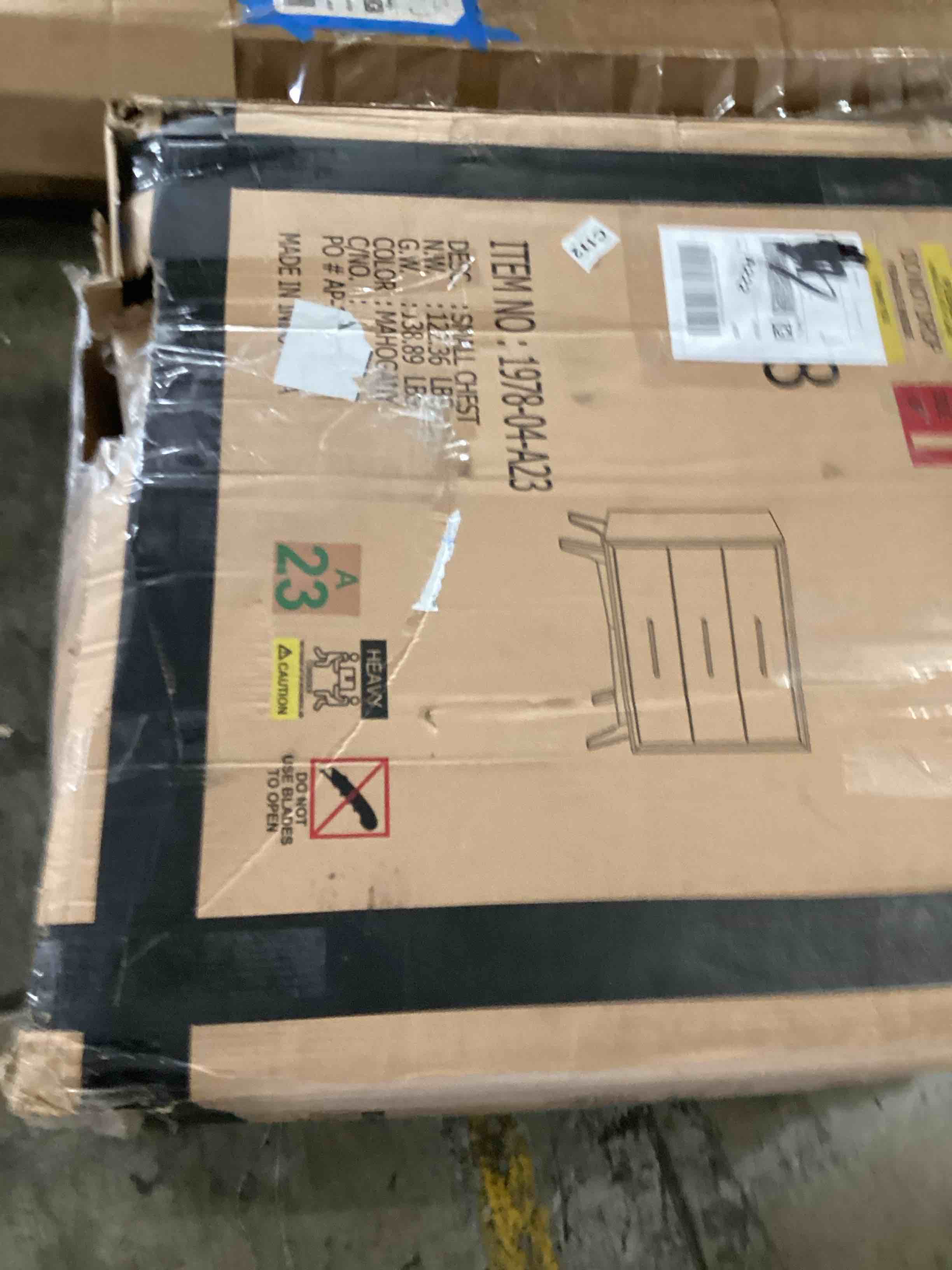 https://s3.amazonaws.com/lotting-images-prod/bidfta/YEL5698247_1712758958598.jpeg