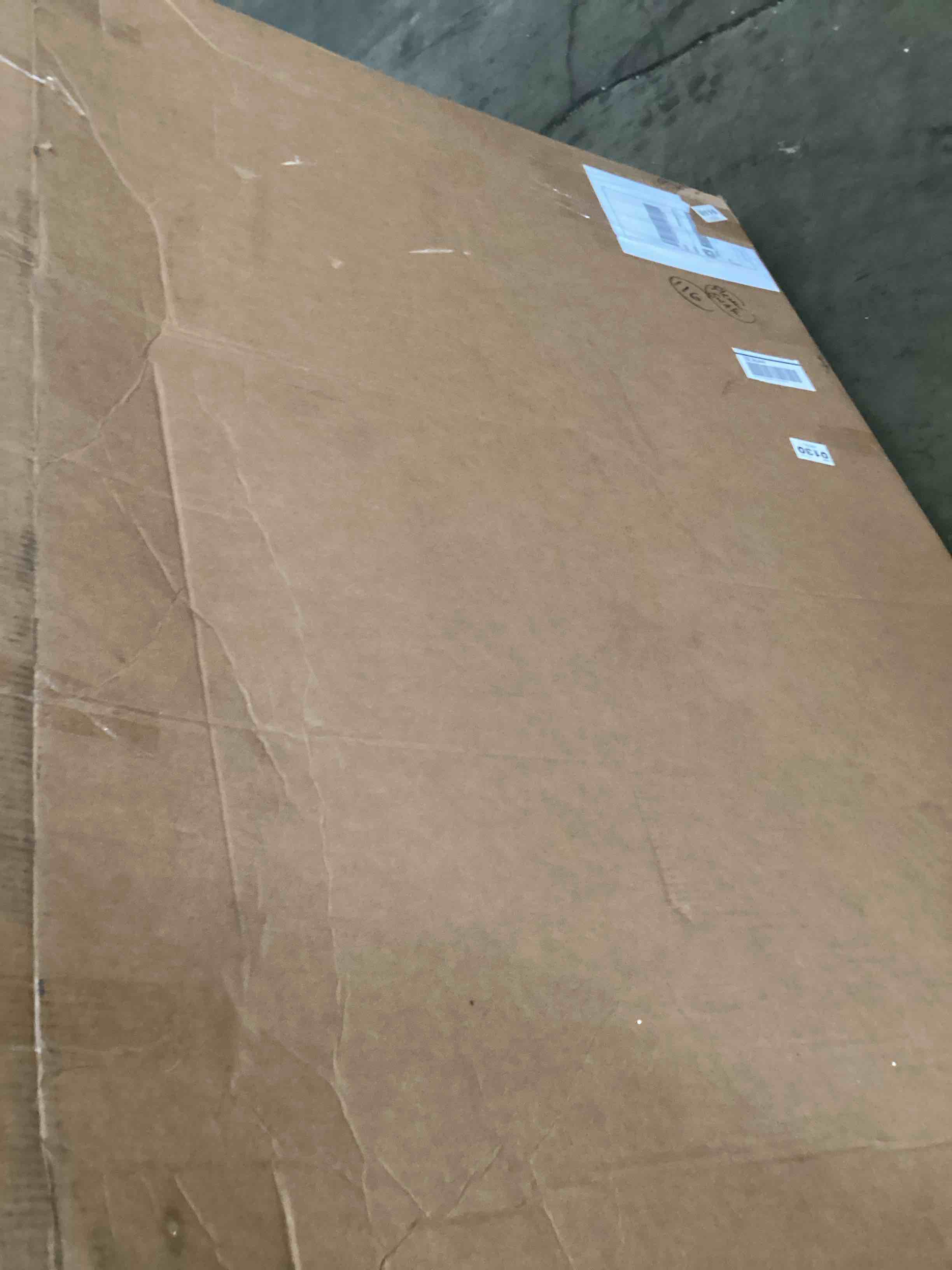 https://s3.amazonaws.com/lotting-images-prod/bidfta/YEL5698249_1712759152745.jpeg
