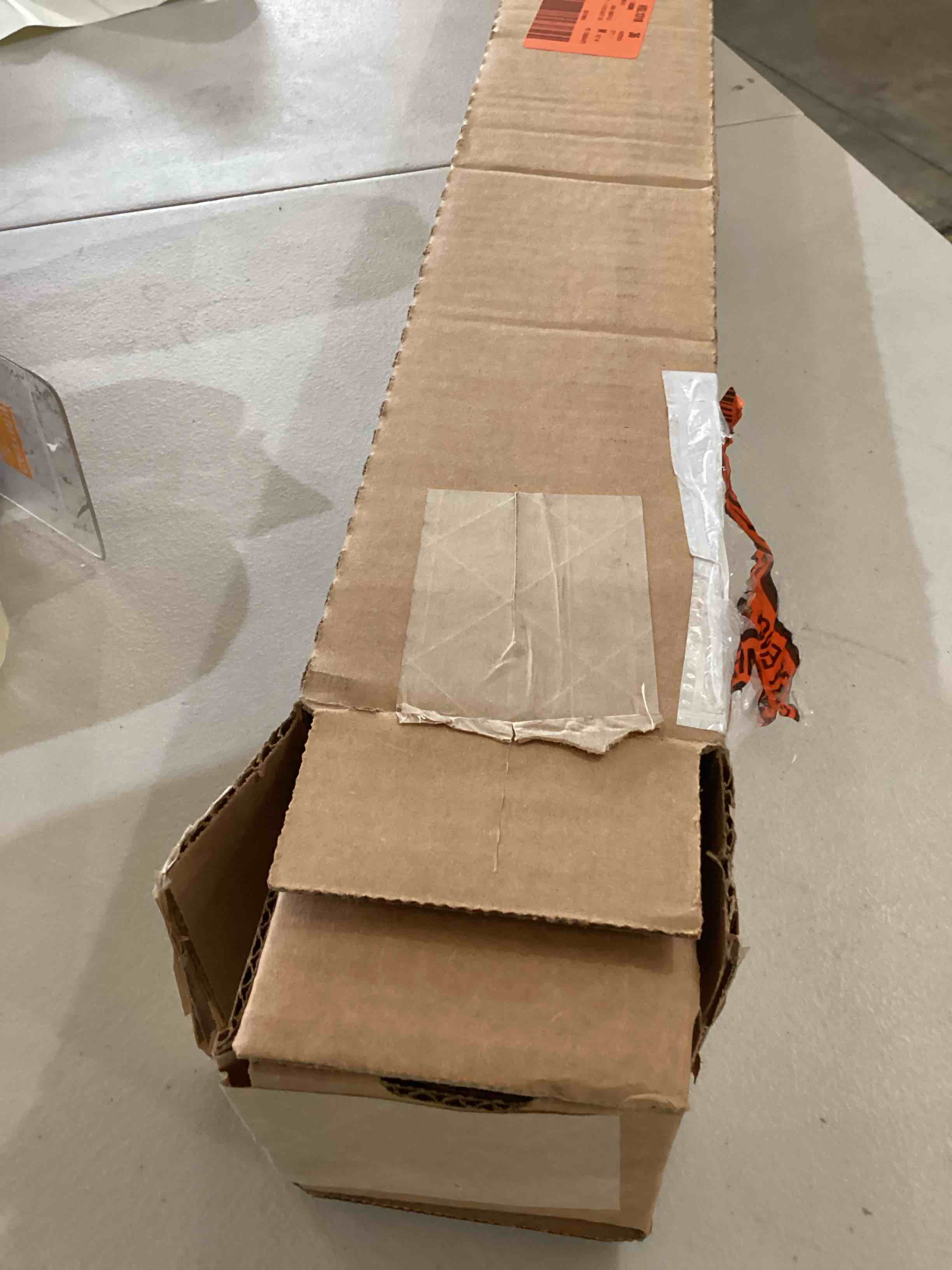 https://s3.amazonaws.com/lotting-images-prod/bidfta/YEL5700977_1715264651959.jpeg