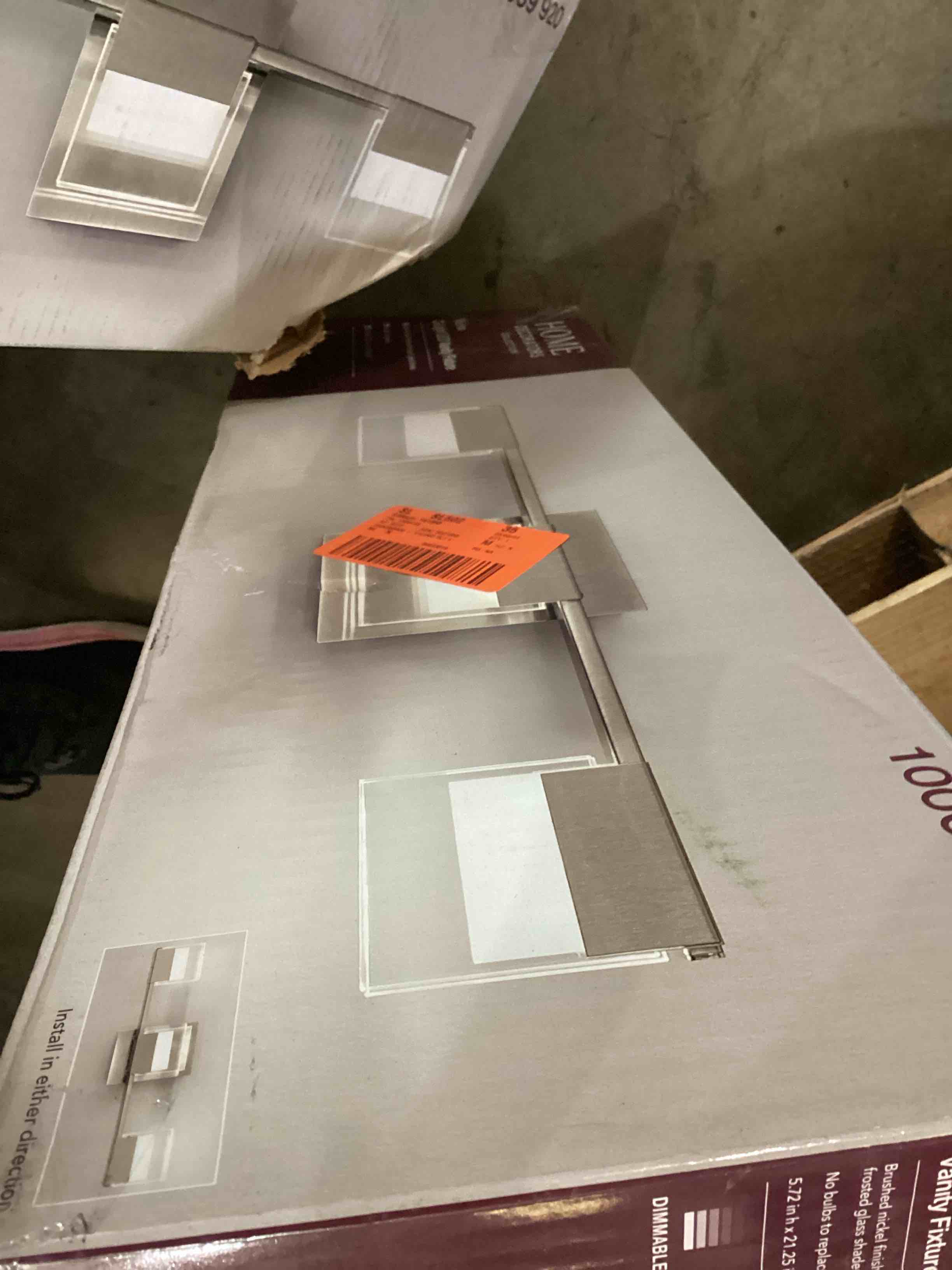 https://s3.amazonaws.com/lotting-images-prod/bidfta/YEL5701076_1715352701557.jpeg