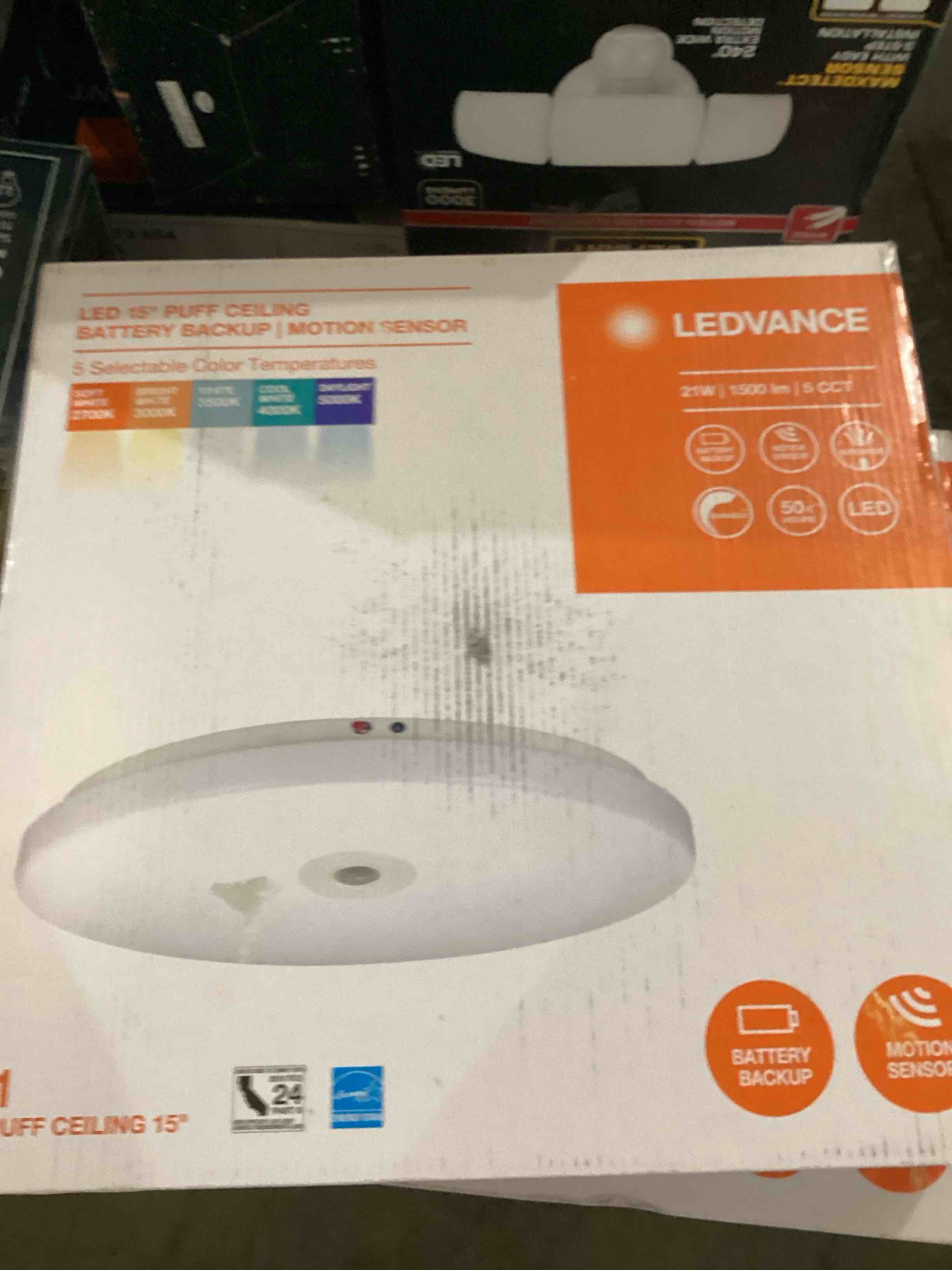 https://s3.amazonaws.com/lotting-images-prod/bidfta/YEL5701081_1715352454590.jpeg
