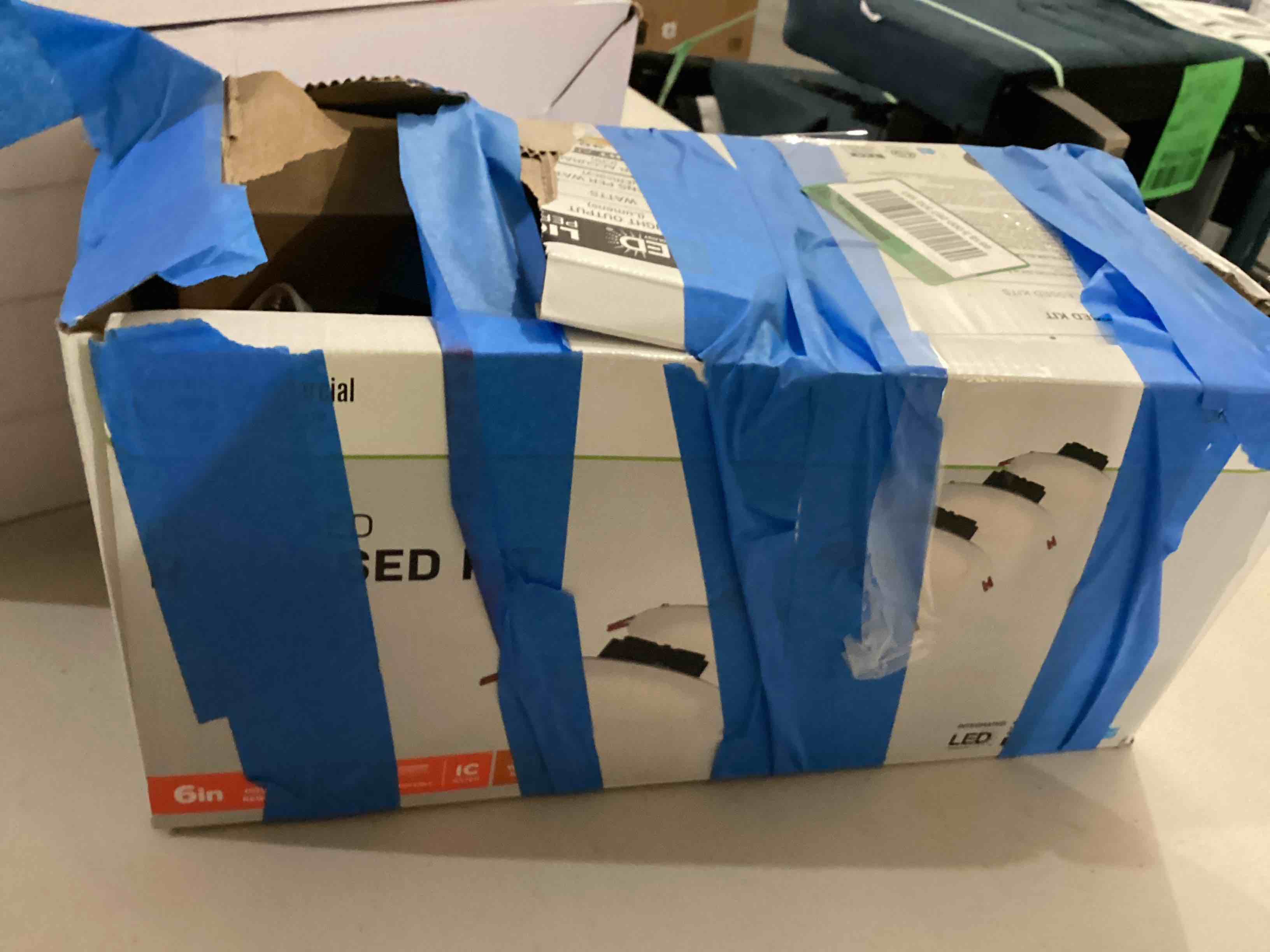 https://s3.amazonaws.com/lotting-images-prod/bidfta/YEL5701087_1715352065314.jpeg