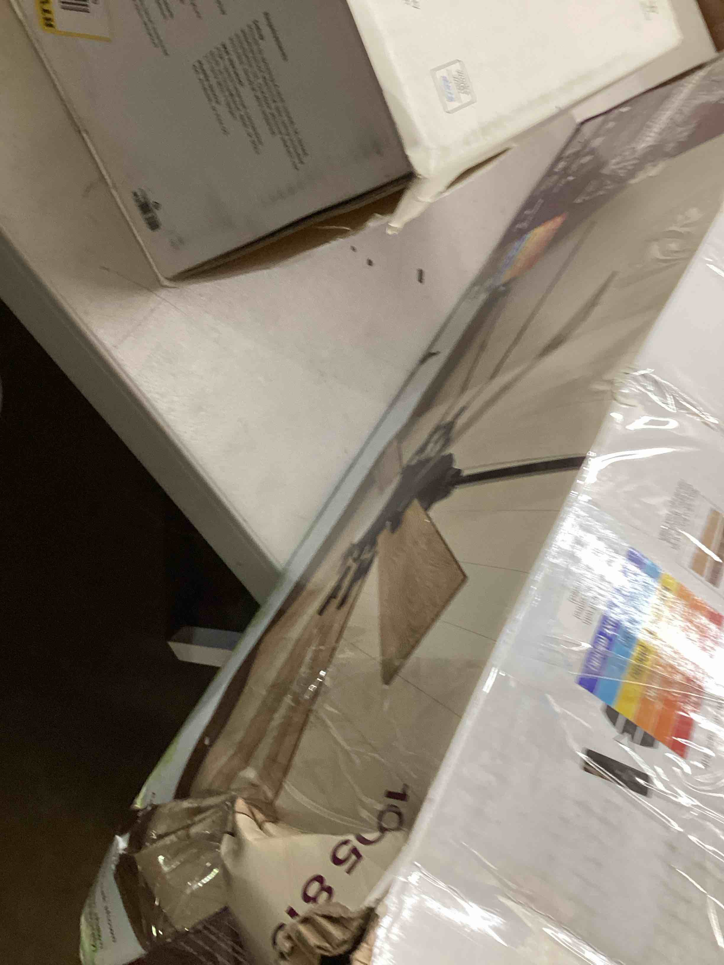 https://s3.amazonaws.com/lotting-images-prod/bidfta/YEL5701563_1716904374576.jpeg