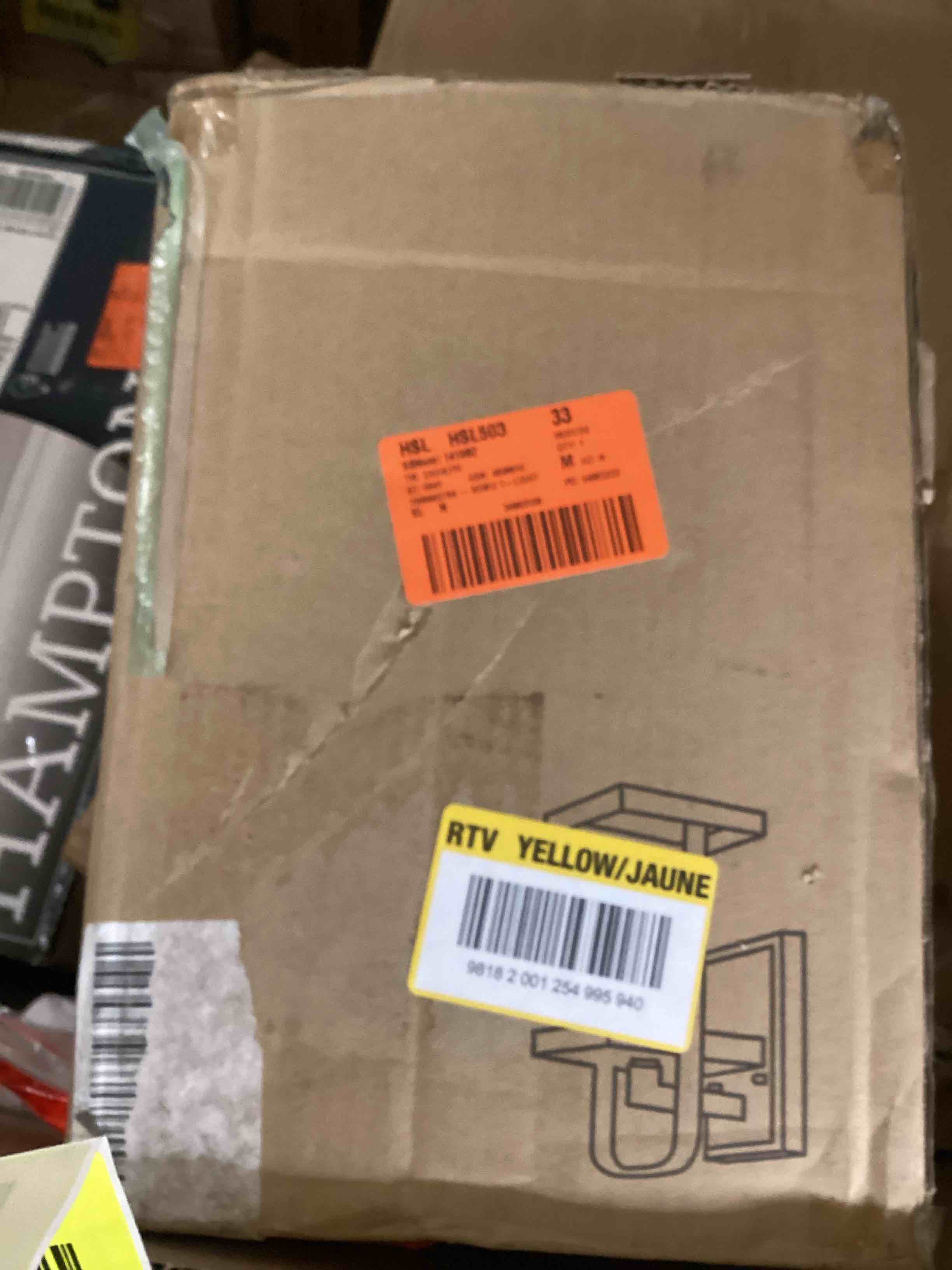 https://s3.amazonaws.com/lotting-images-prod/bidfta/YEL5701593_1716914964327.jpeg