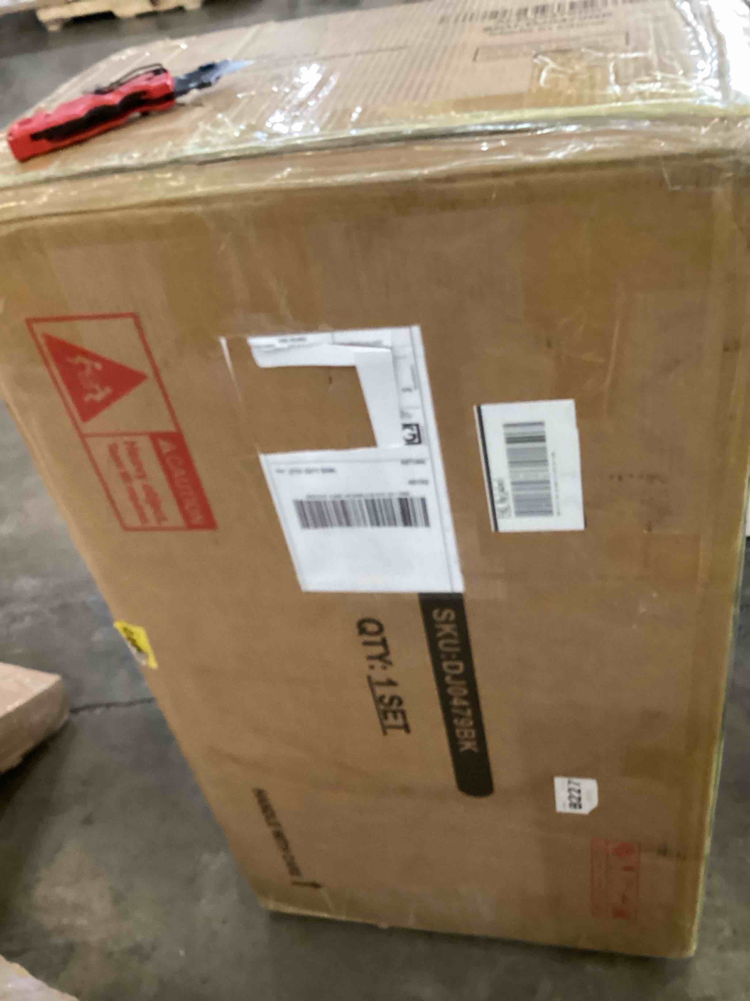 https://s3.amazonaws.com/lotting-images-prod/bidfta/YEL5702045_1713884753232.jpeg