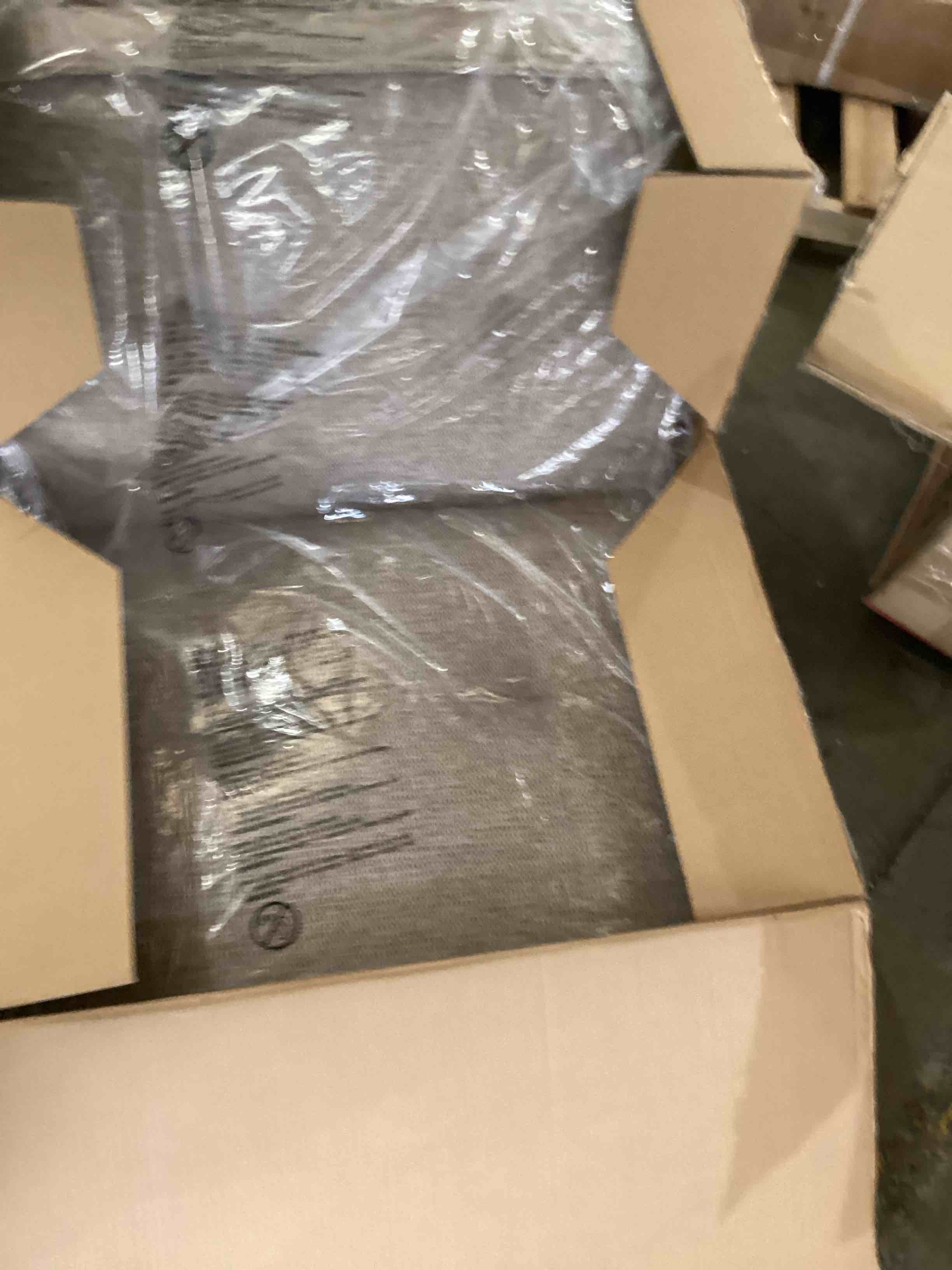 https://s3.amazonaws.com/lotting-images-prod/bidfta/YEL5702107_1713969167493.jpeg