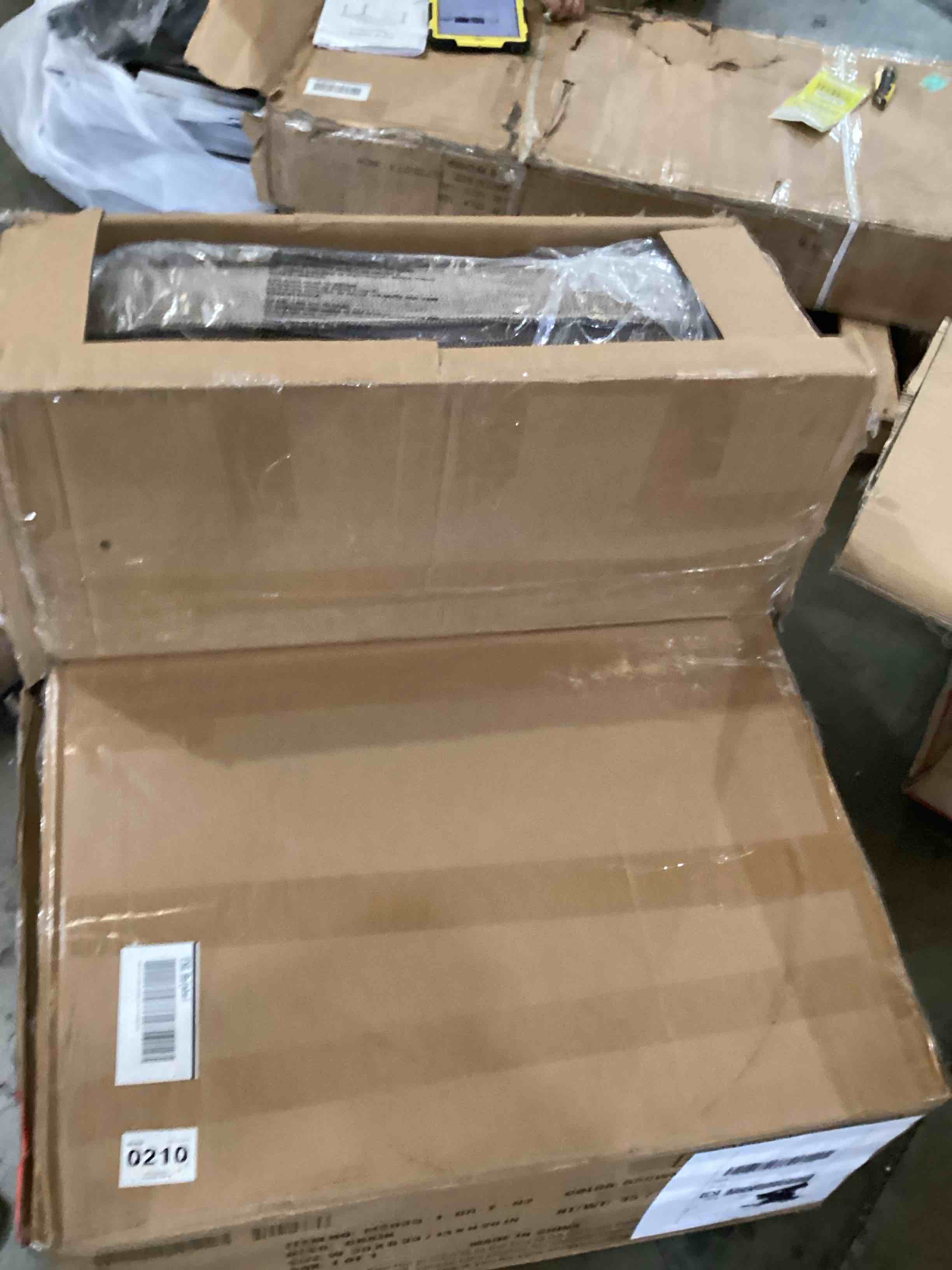 https://s3.amazonaws.com/lotting-images-prod/bidfta/YEL5702107_1713969183969.jpeg