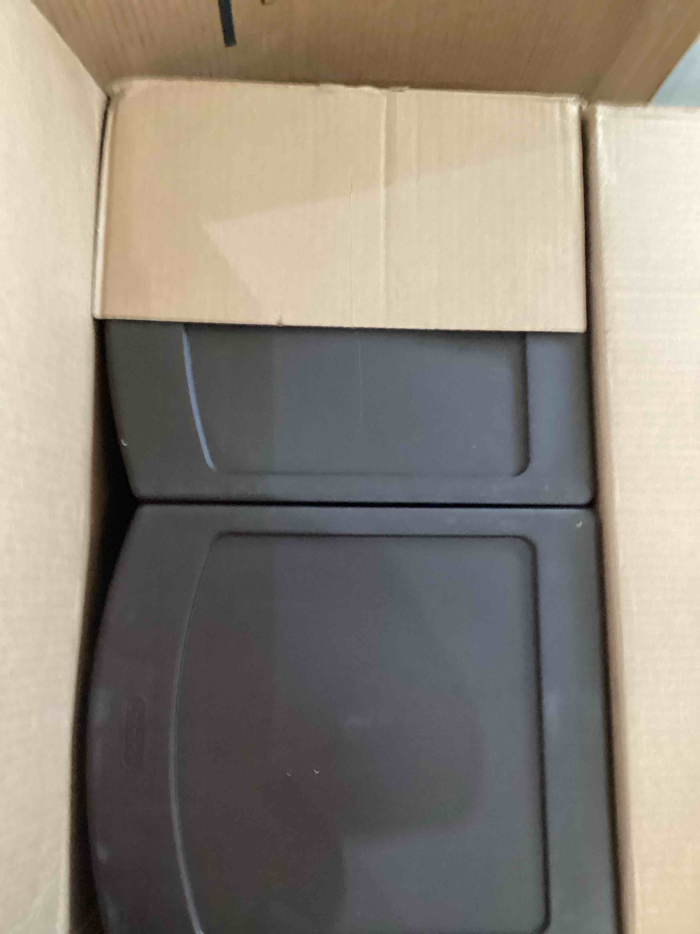 https://s3.amazonaws.com/lotting-images-prod/bidfta/YEL5702209_1714072216491.jpeg
