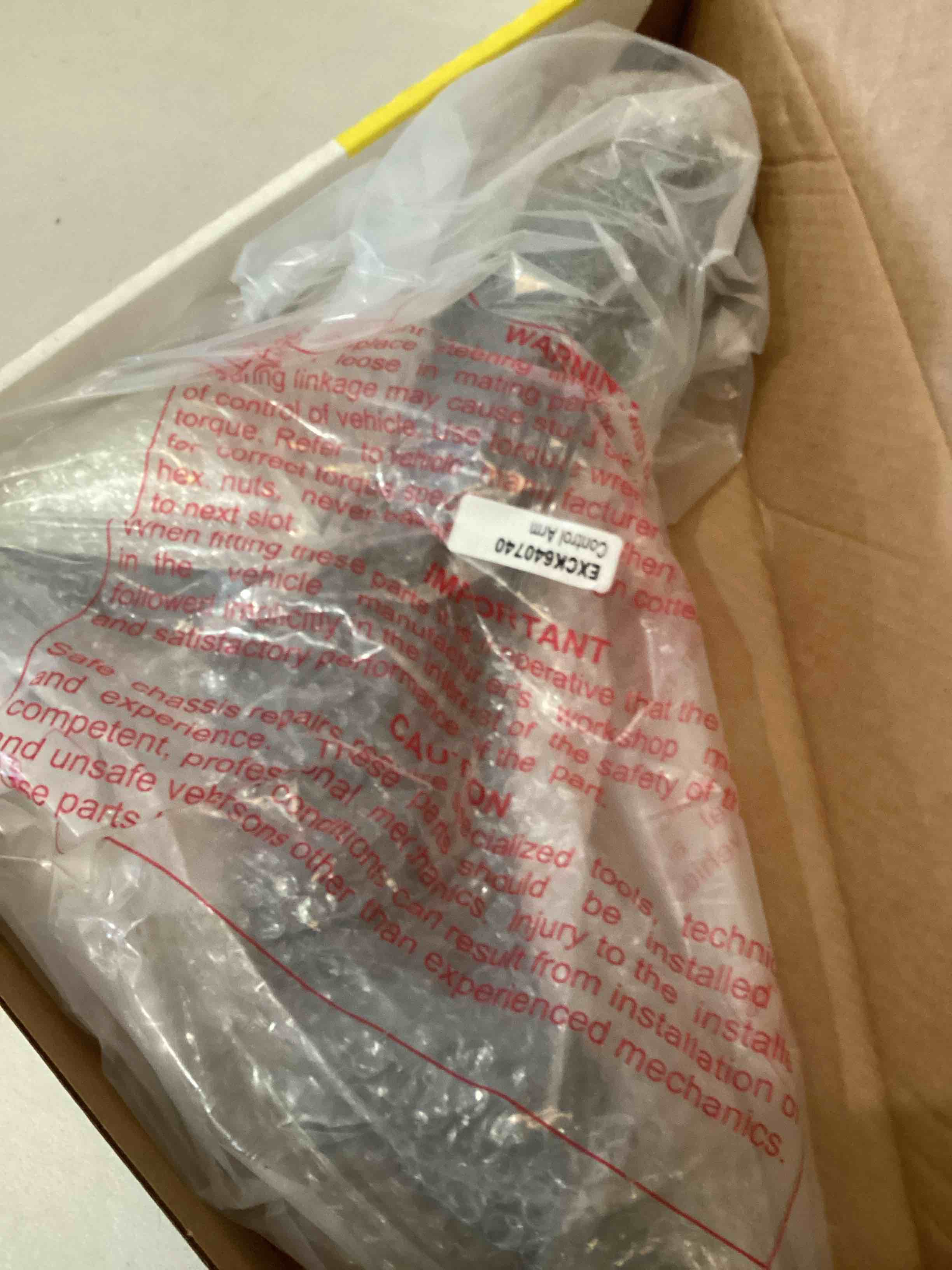 https://s3.amazonaws.com/lotting-images-prod/bidfta/YEL5704343_1728068830113.jpeg