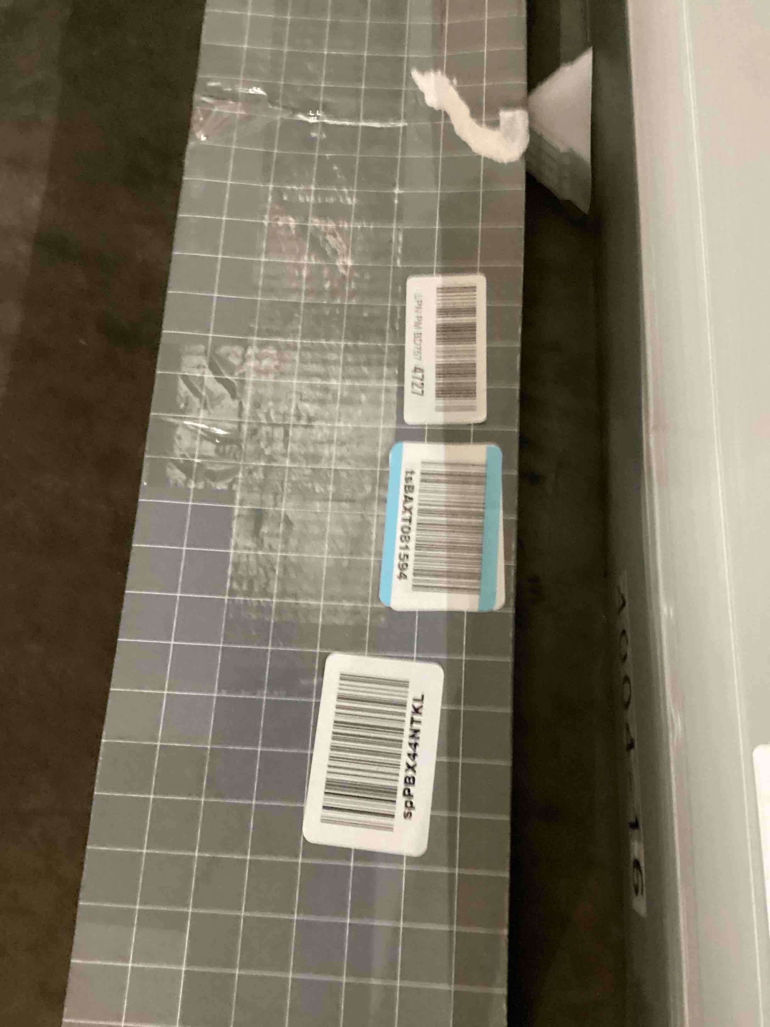 https://s3.amazonaws.com/lotting-images-prod/bidfta/YEL5704657_1728478697350.jpeg