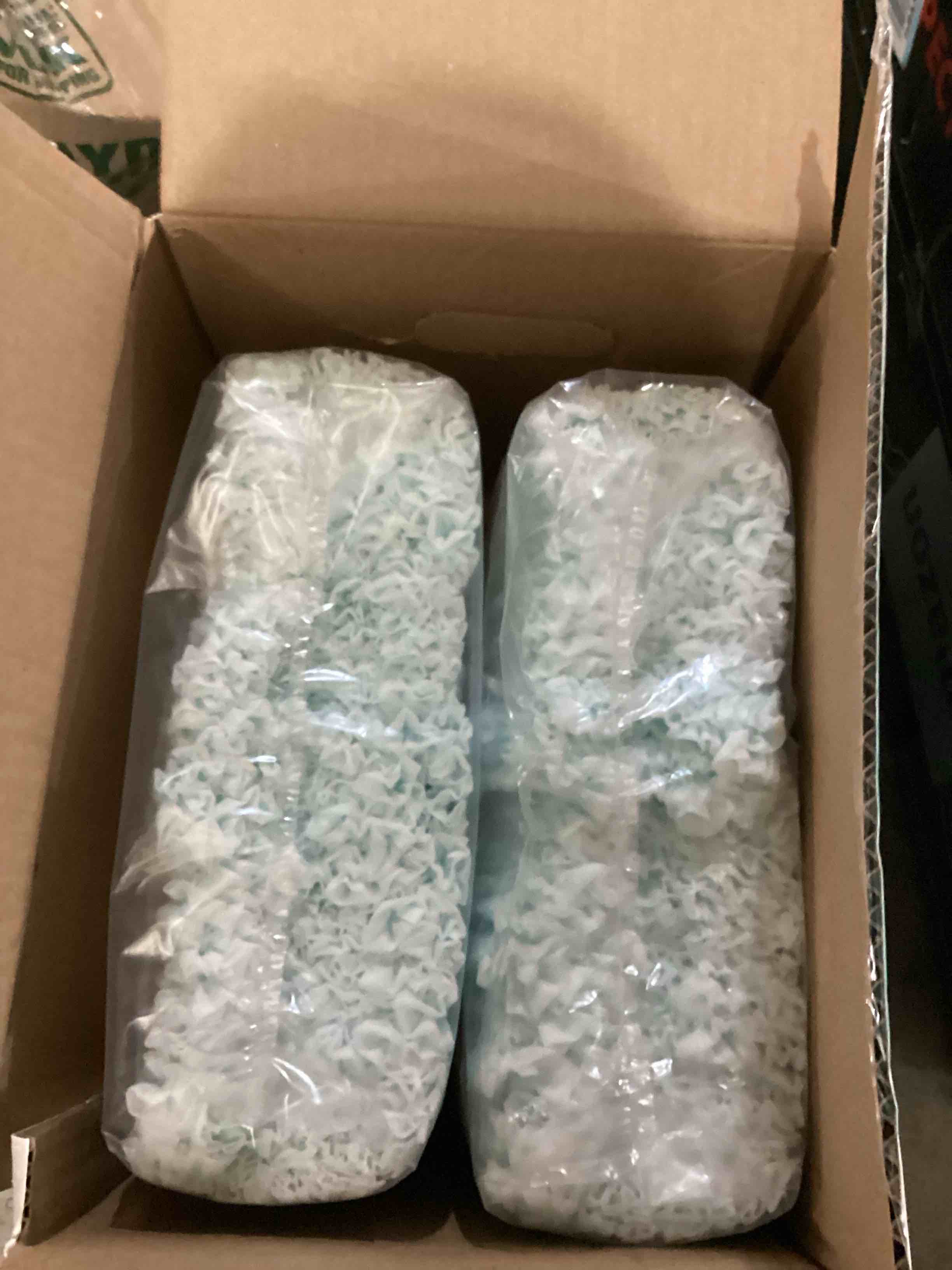 https://s3.amazonaws.com/lotting-images-prod/bidfta/YEL5704665_1728477815487.jpeg