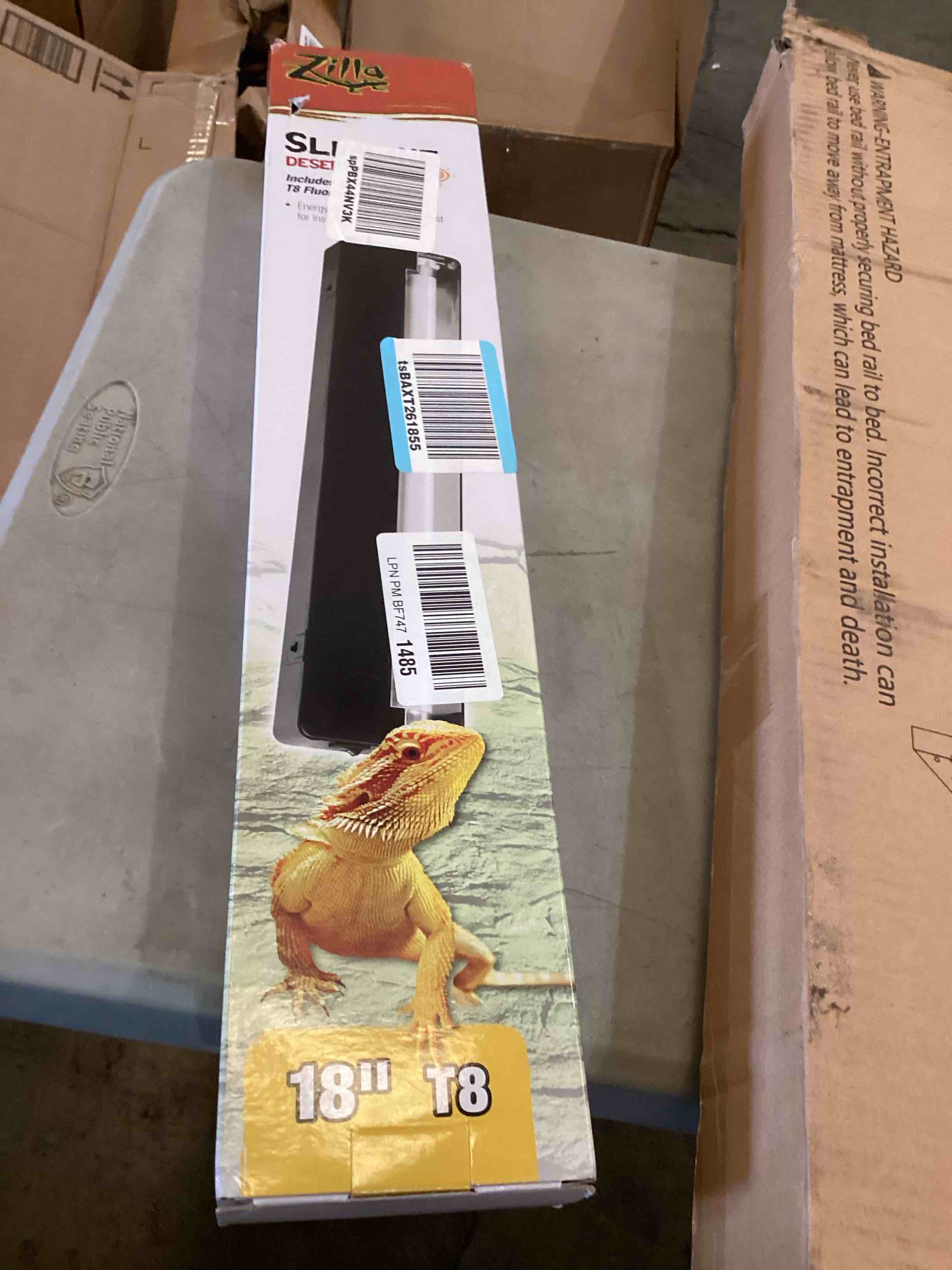 https://s3.amazonaws.com/lotting-images-prod/bidfta/YEL5704703_1728496133338.jpeg
