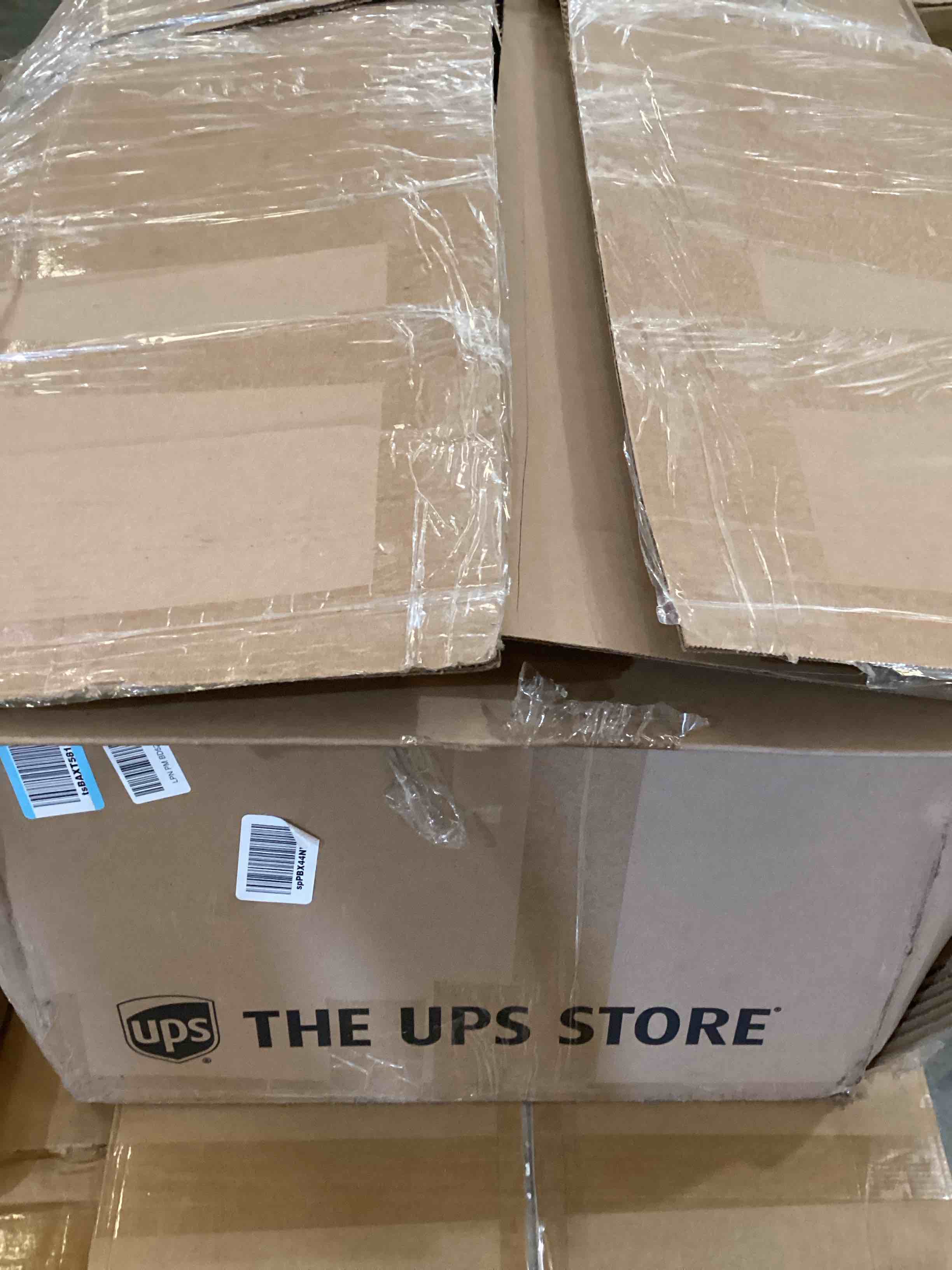 https://s3.amazonaws.com/lotting-images-prod/bidfta/YEL5704745_1728497379352.jpeg