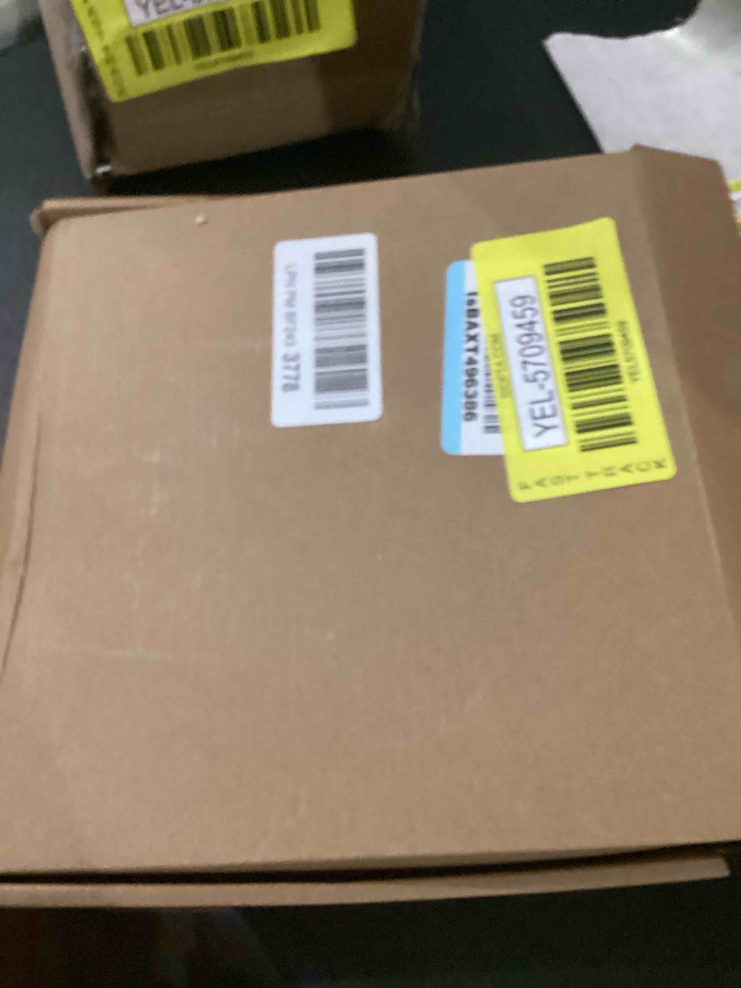 https://s3.amazonaws.com/lotting-images-prod/bidfta/YEL5709459_1727183399669.jpeg