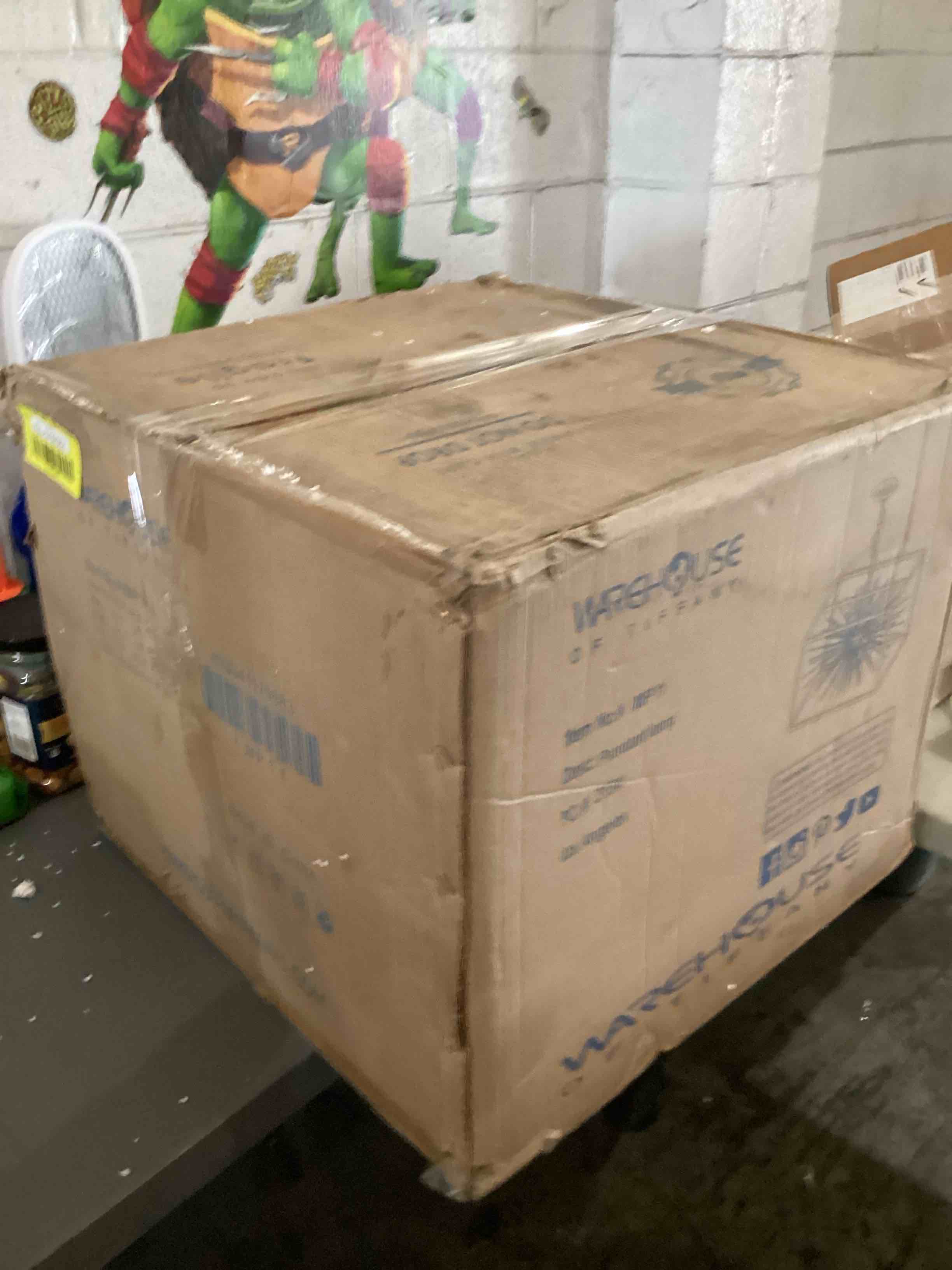 https://s3.amazonaws.com/lotting-images-prod/bidfta/YEL5709562_1727291805874.jpeg