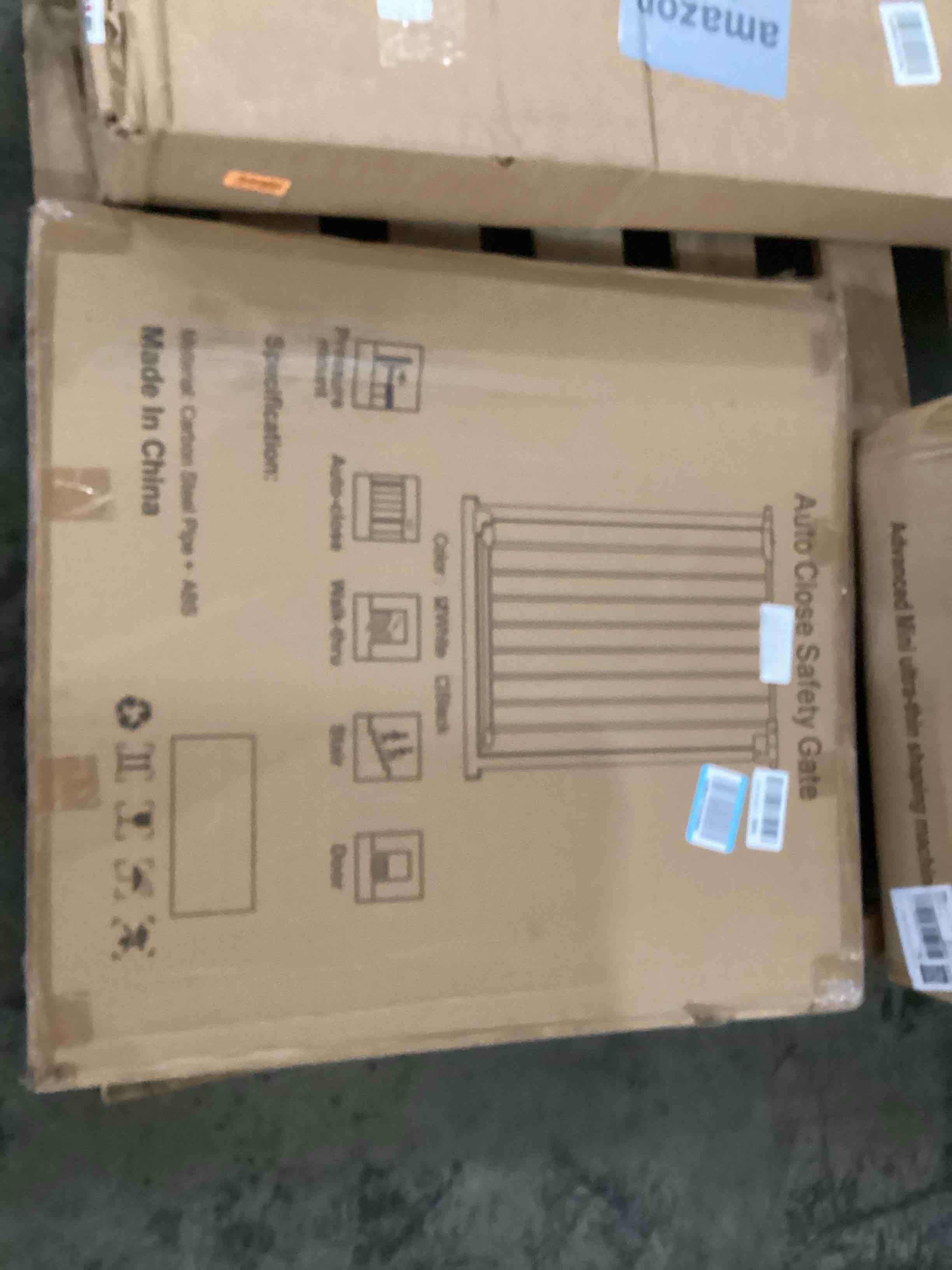https://s3.amazonaws.com/lotting-images-prod/bidfta/YEL5711563_1725886689951.jpeg